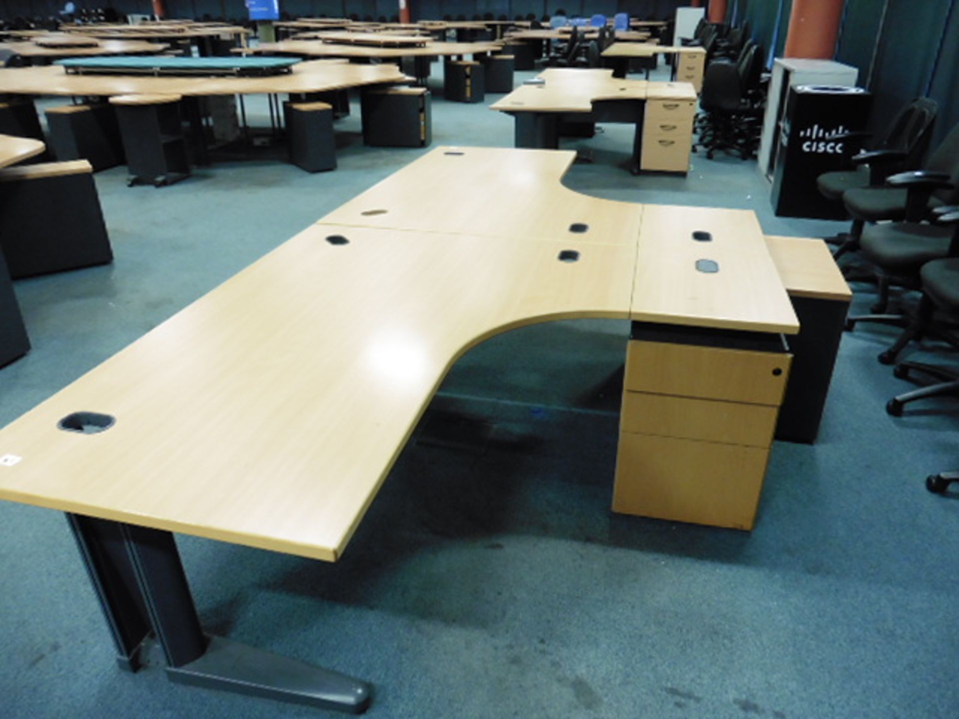 8 beech finish ''L:'' shaped desks with 8 matching pedestals, rectangular table and pedestal with - Image 3 of 6