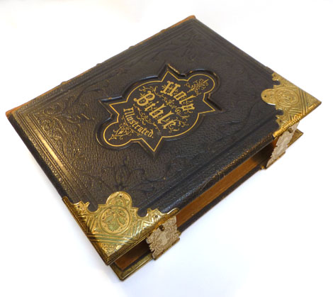 Eadie. J: Family Bible with Scott & Henry commentaries, Nd. C. 1870.  Folio, full leather binding