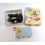 A French Singer child's sewing machine, boxed