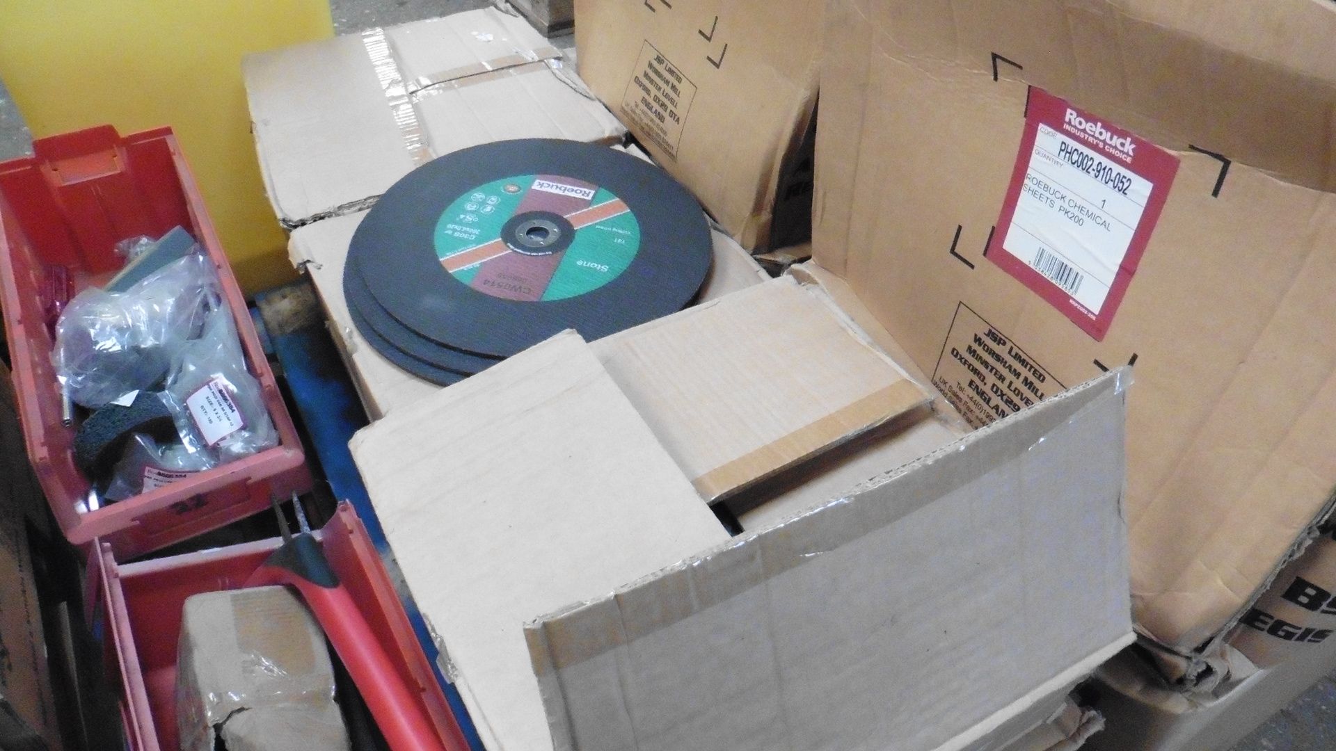 10 boxes Roebuck flat center cutting discs 12''