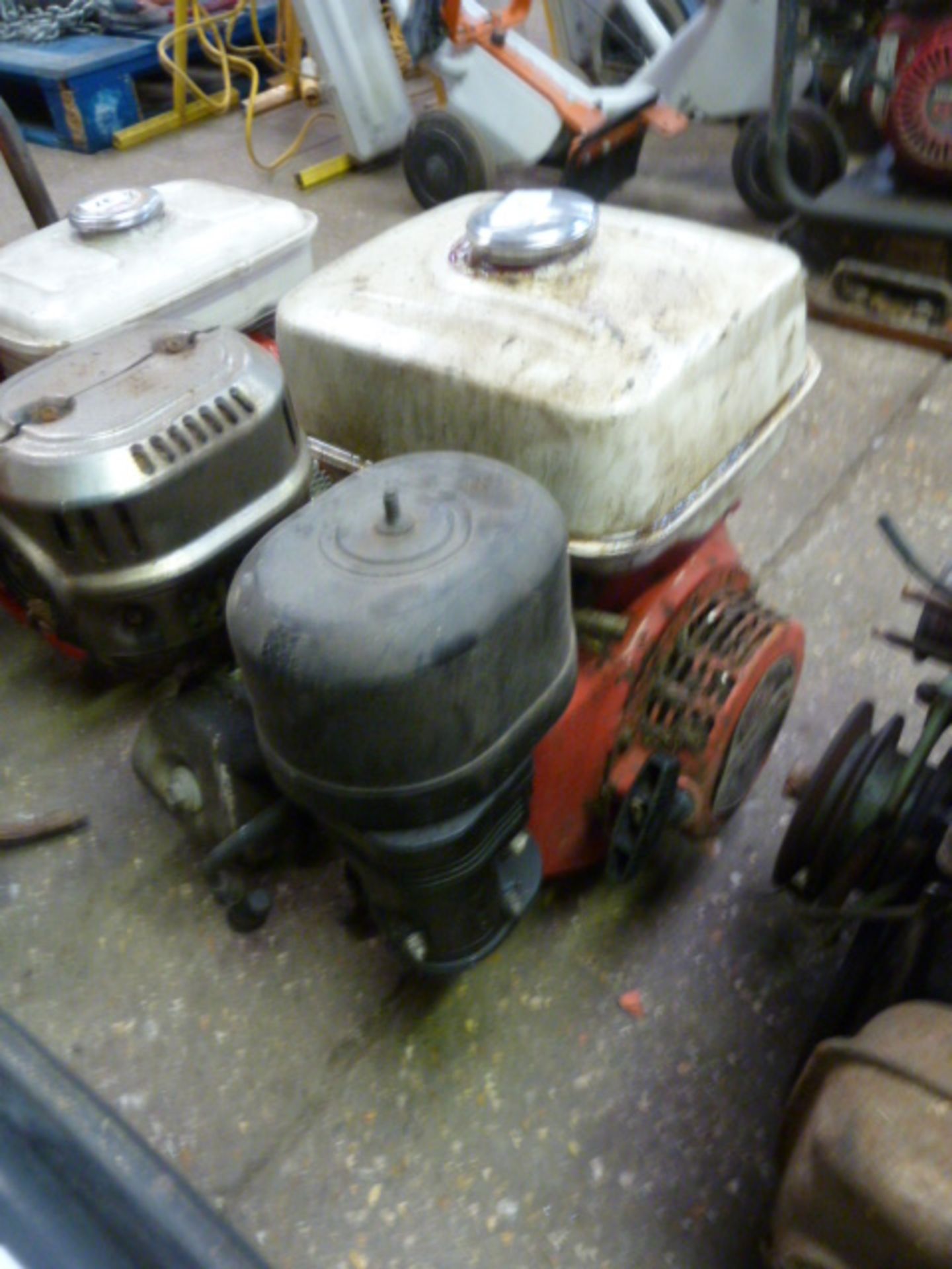 Honda 8HP engine (spares or repairs) - Image 2 of 3