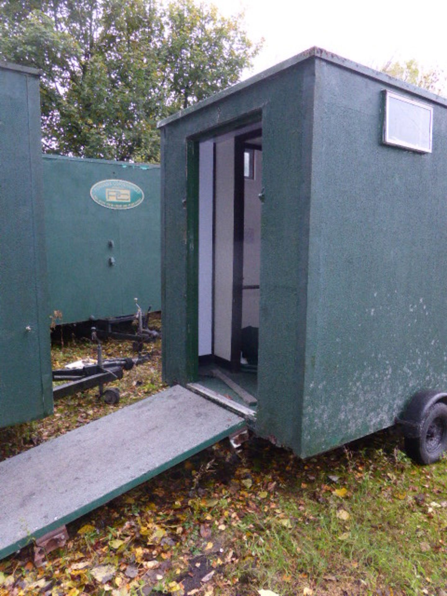 Single axle unisex disable toilet trailer with ramp access and handrails in green rough cast - Image 5 of 8