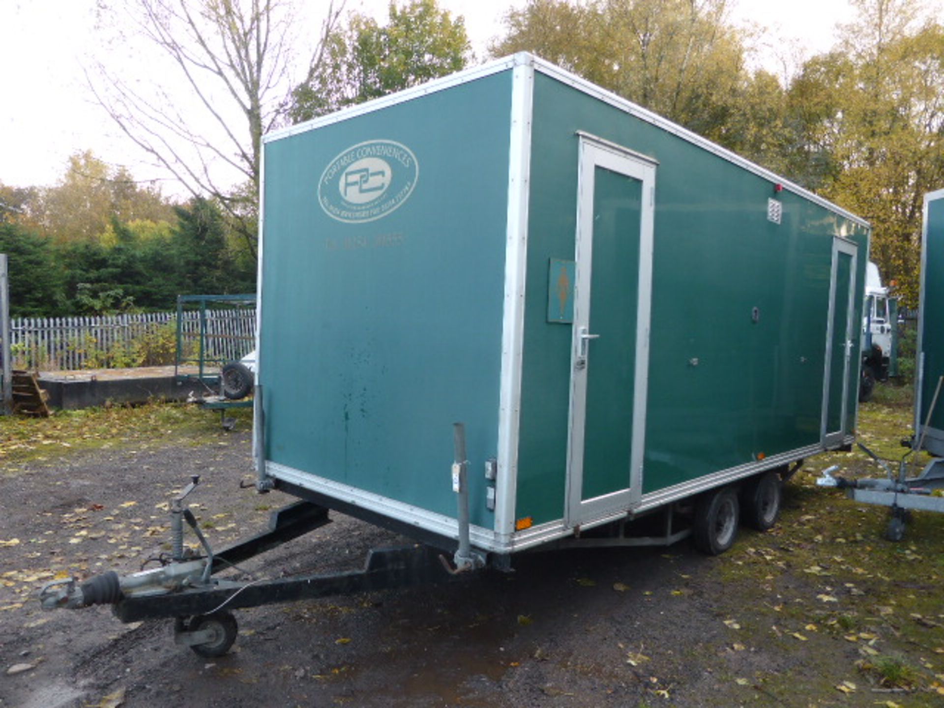 Salesbury luxury 3 + 1 toilet trailer on twin axle metal with recirculation unit by Premier