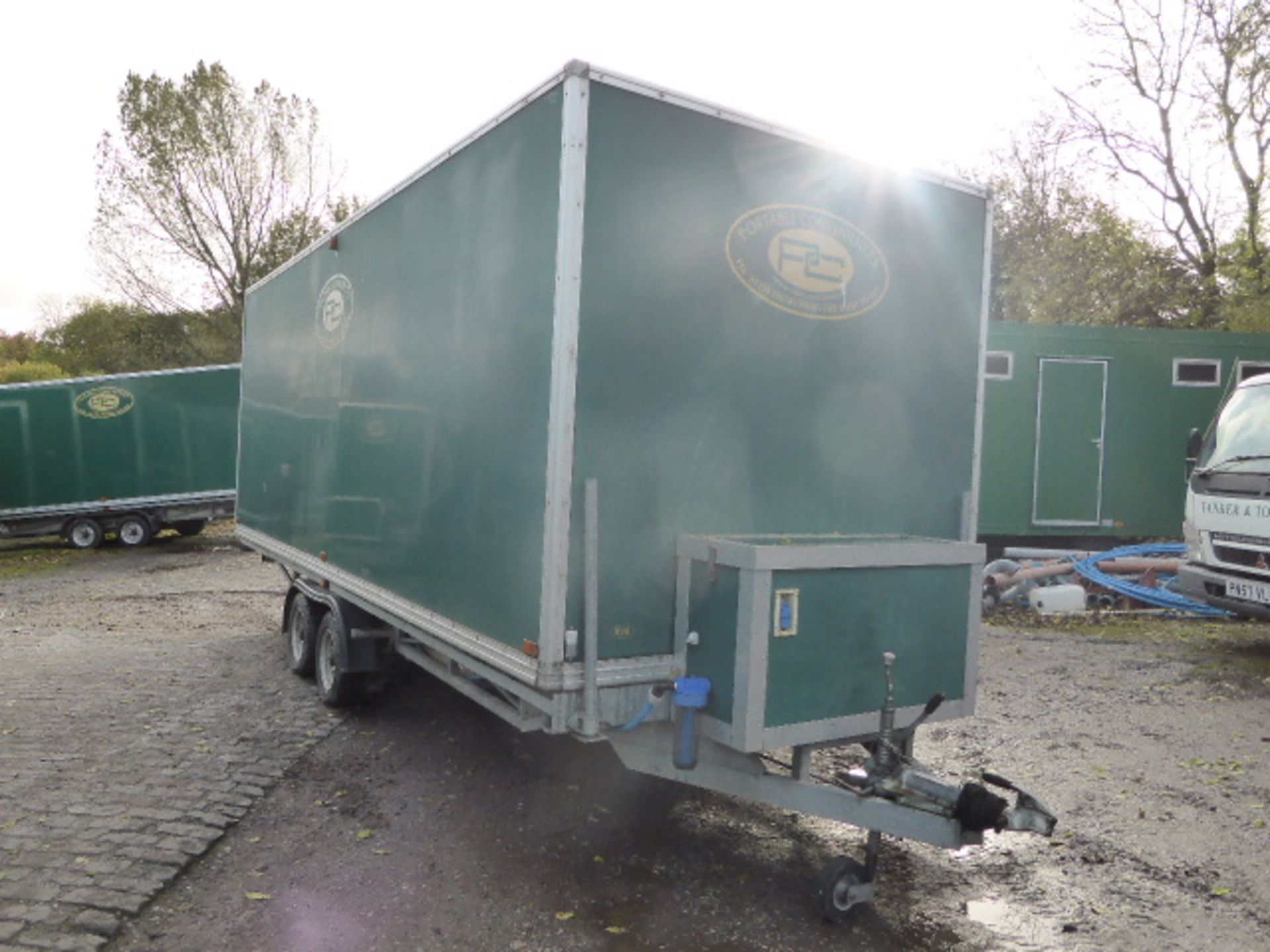 Rivington 4 +2 + urinal luxury toilet trailer with recirculation by Premier Mobile (code RV4) With - Image 2 of 16