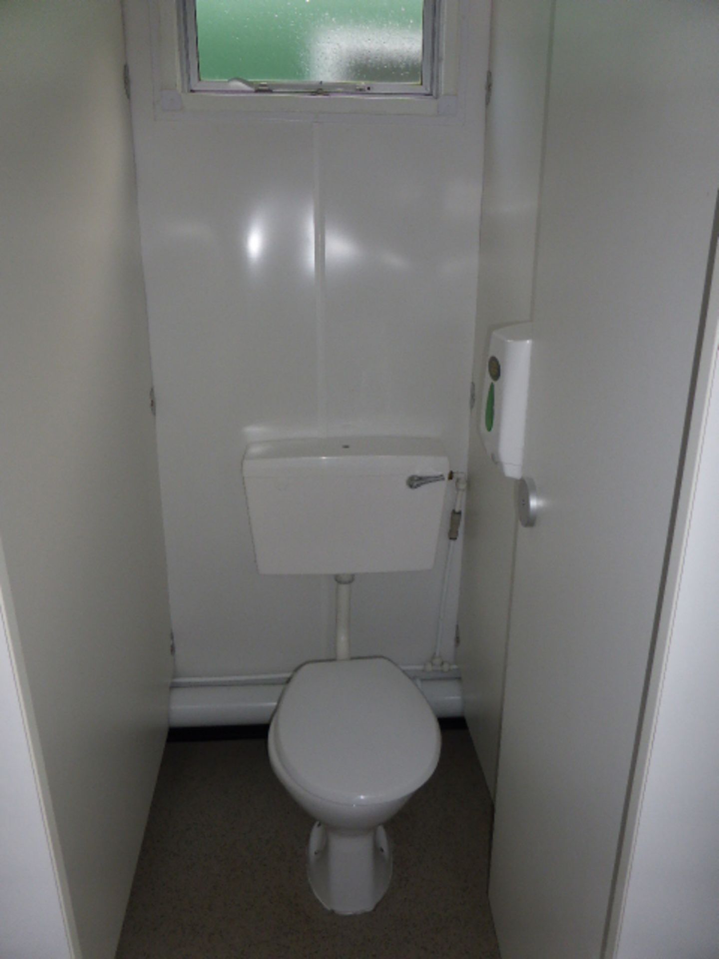 Springfield standard twin axle toilet trailer 4 + 2 + urinal toilet trailer with mains connection ( - Image 12 of 17