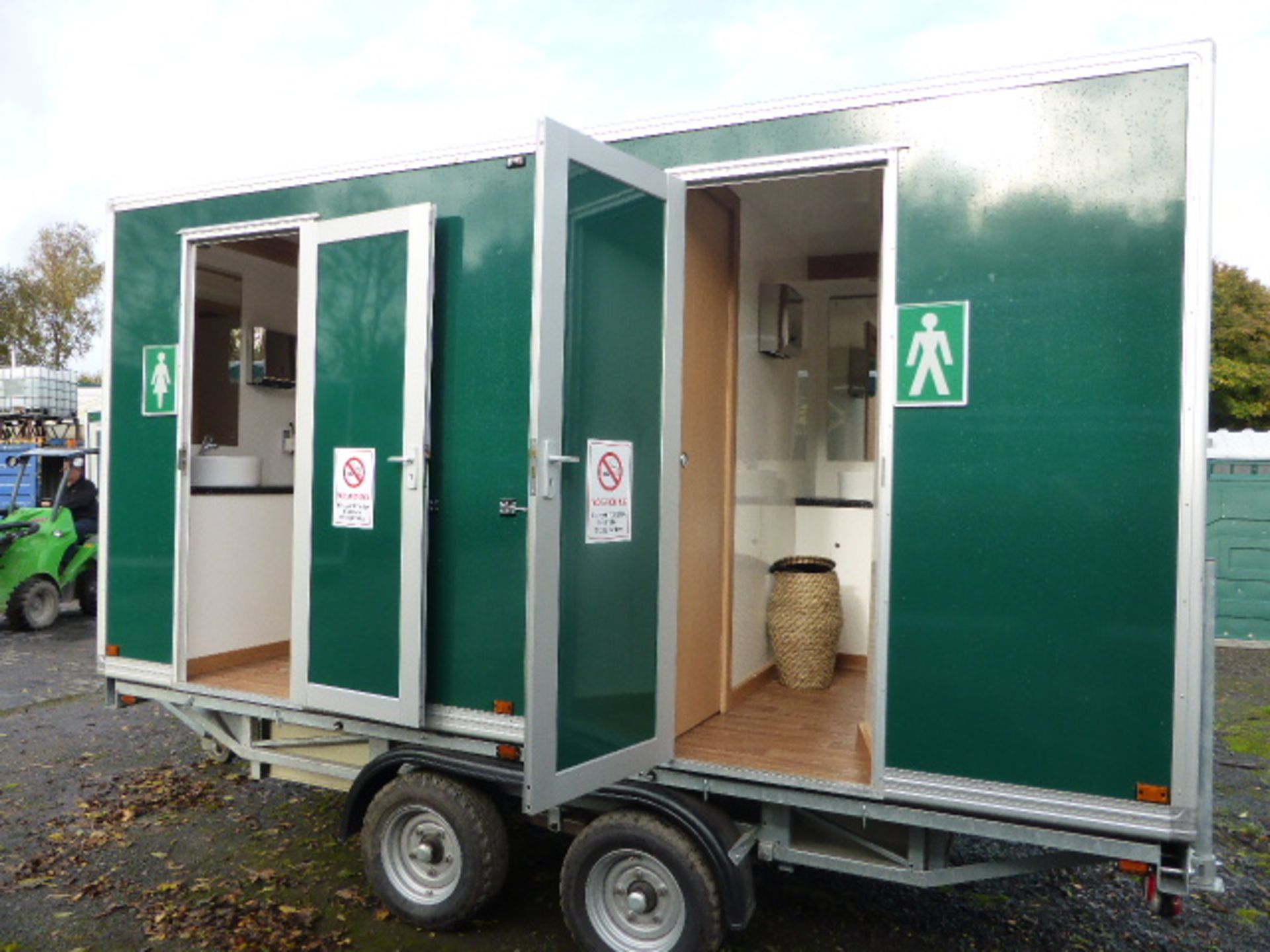 Wiltshire  luxury 2 +1 toilet trailer by Premier Mobile twin axle with recirculation unit -Year - Image 18 of 26