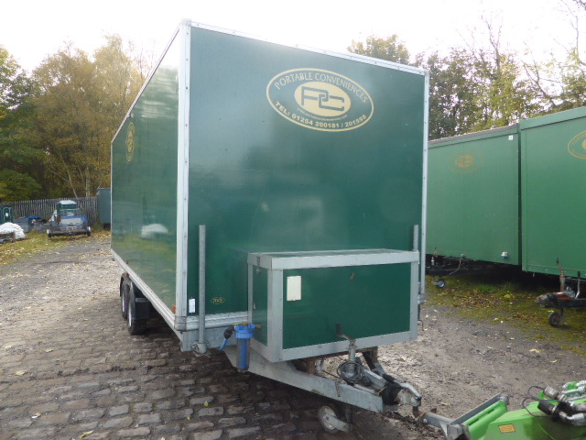 Rivington 4 +2 + urinal luxury toilet trailer with recirculation by Premier Mobile (code RV3) With - Image 2 of 23