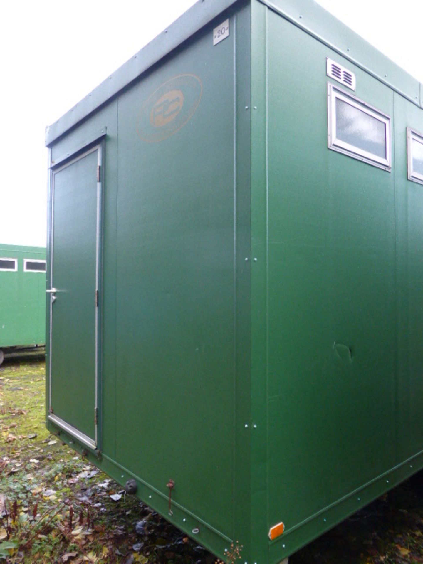 Springfield standard single axle toilet trailer 3 + 1 + urinal toilet trailer with mains connection - Image 7 of 20