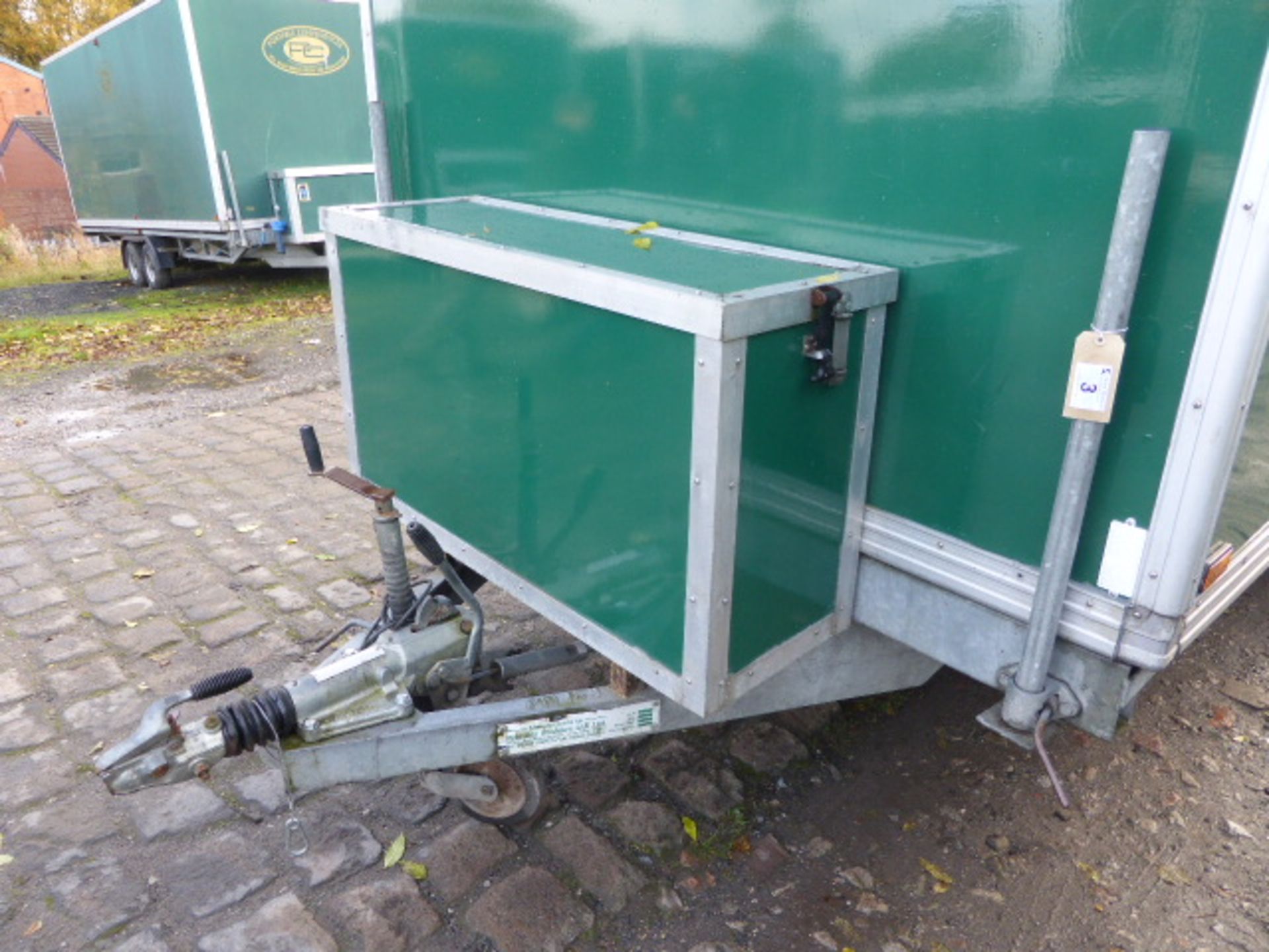 Rivington 4 +2 + urinal luxury toilet trailer with recirculation by Premier Mobile (code RV2) With - Image 17 of 19