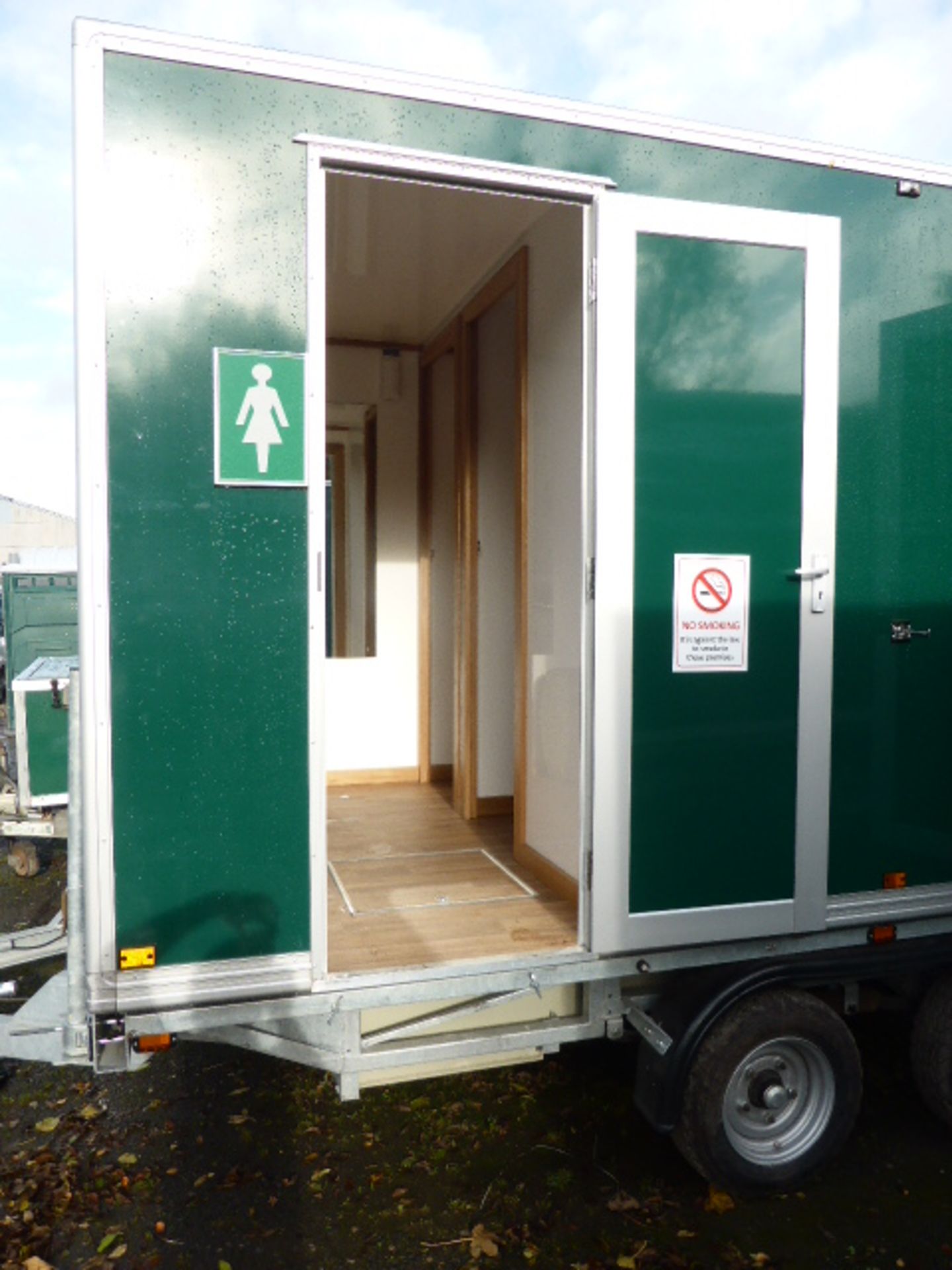 Wiltshire  luxury 2 +1 toilet trailer by Premier Mobile twin axle with recirculation unit -Year - Image 13 of 26
