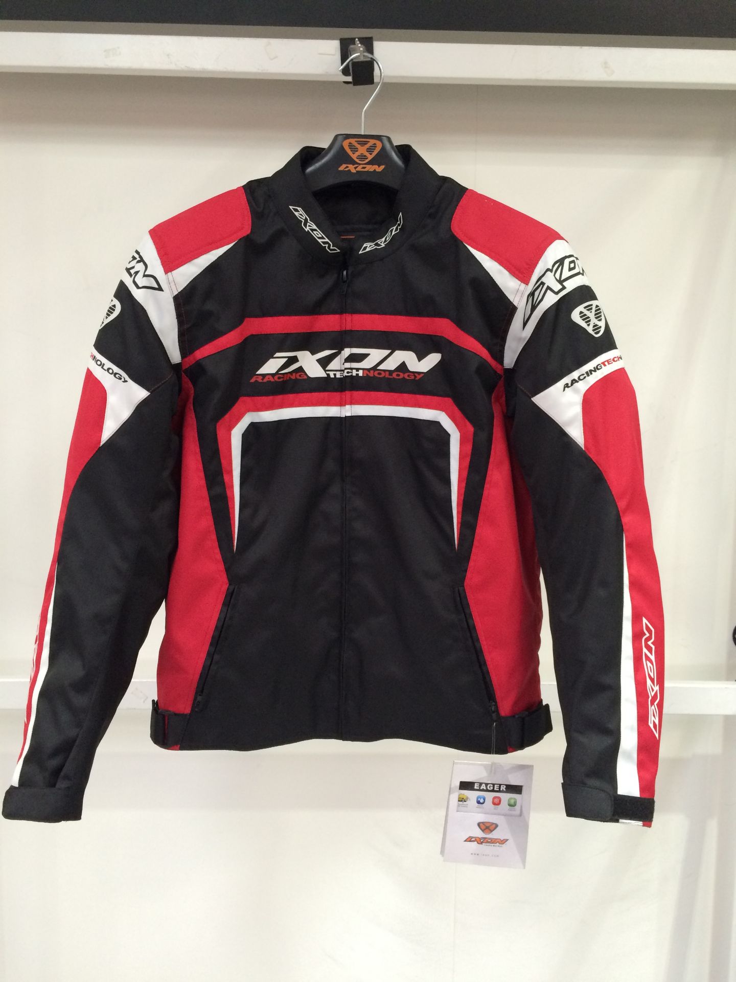 Ixon Eager Jacket. (Red) Size XL