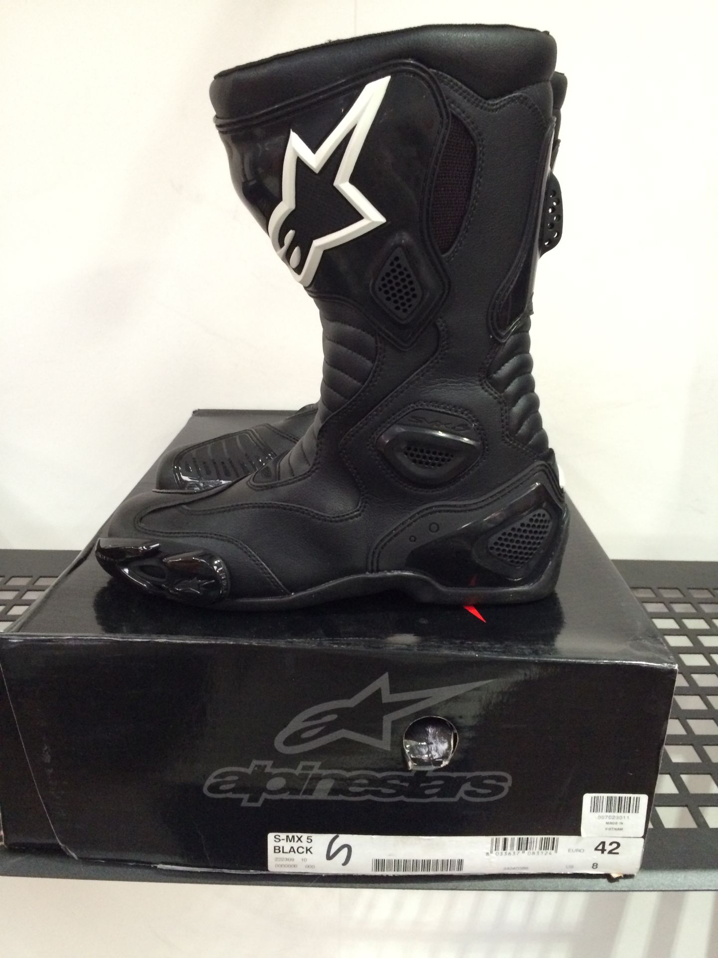 Alpinestars SMX 5 Black boots. Size US 8 (42)
