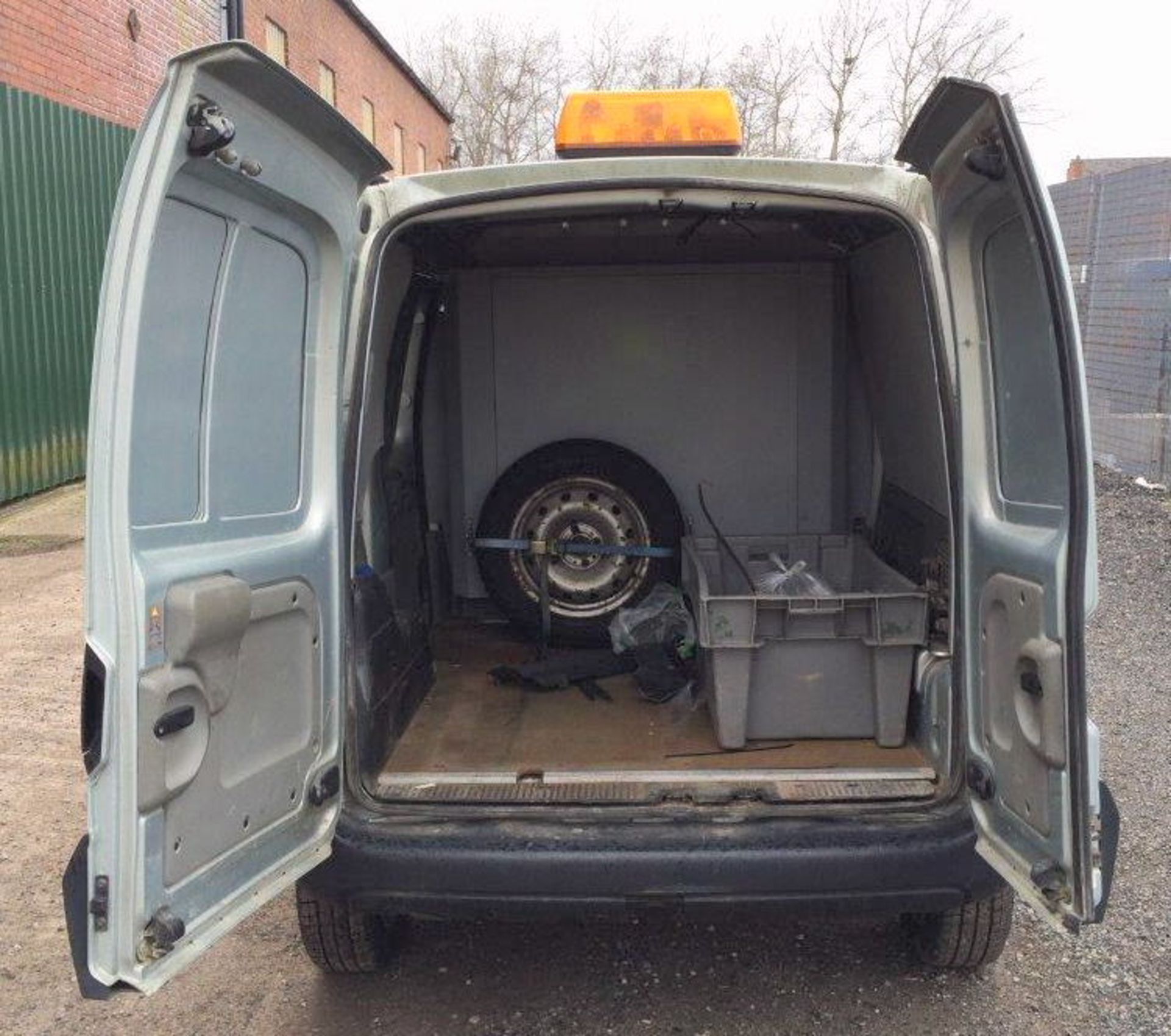 A Renault Kangoo SL19 dCi 80 4x4 Van Reg. No.YR55FCM, first registered 30/11/2005, indicated 169,885 - Image 5 of 7