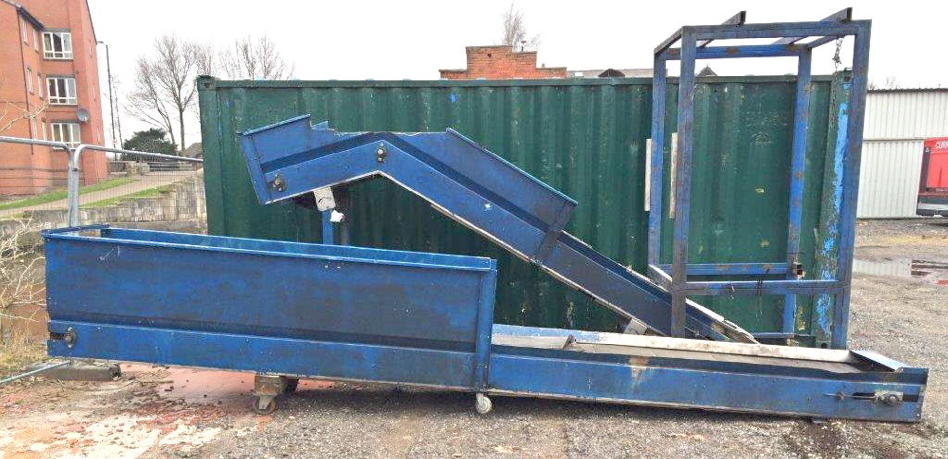 A Hydraulic Twin Blade Shredder, 1m x 870mm chamber; Frame Mounted Hydraulic Power Pack, 30in x 5. - Image 3 of 10
