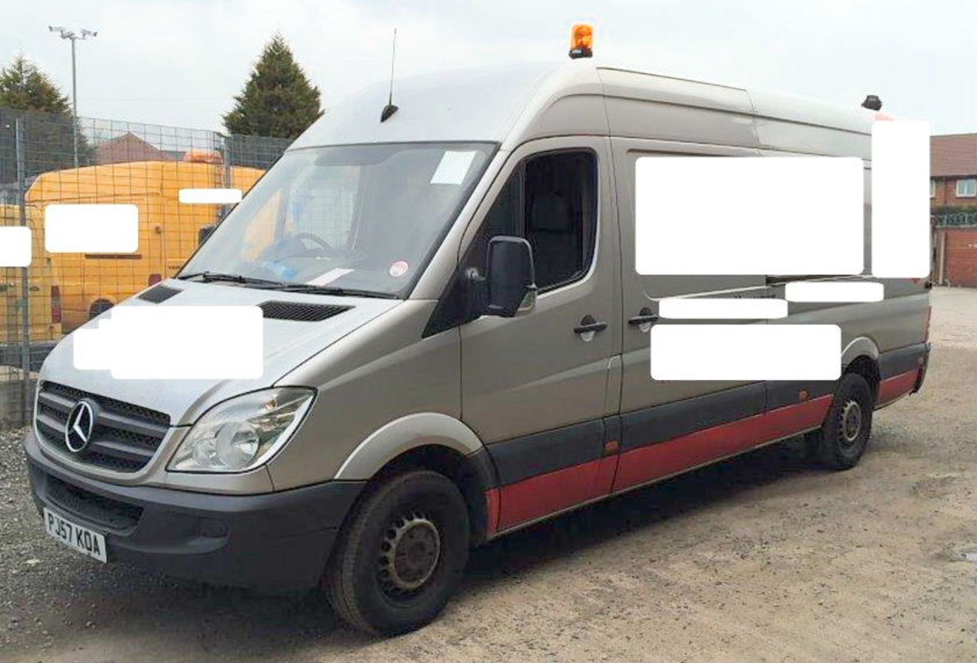 A Mercedes Sprinter 311CDI LWB High Roof Panel Van Reg. No.PJ57KOA, first registered 13/12/2007, - Image 2 of 7