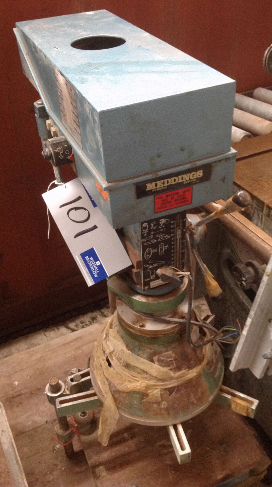 A Meddings MB5/3 Bench Type Pillar Drill No.012756 with Slack and Parr 6 spindle Multi Drilling
