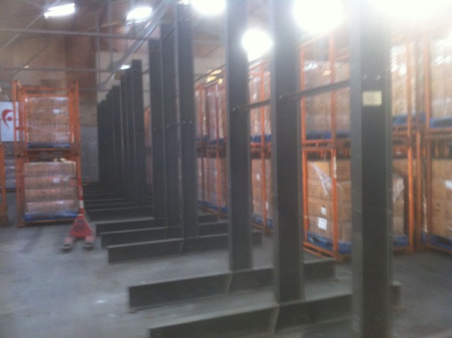 Large Cantilever Pallet Storage / Racking - Image 5 of 5