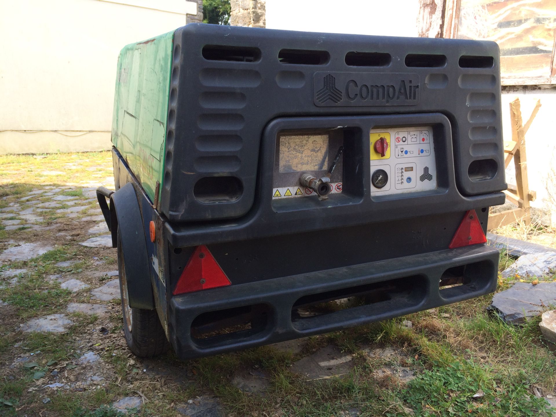 2007 Compair C20GS Towable Air Compressor with 6KVA Generator, Fast Tow. - Image 9 of 9