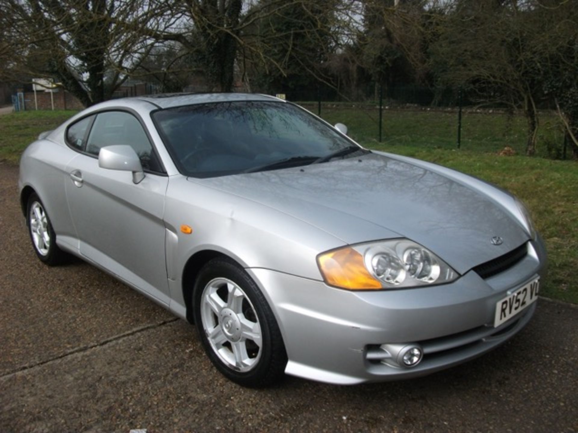 HYUNDAI COUPE SE AUTO 2.0 PETROL - No Reserve - Image 2 of 16