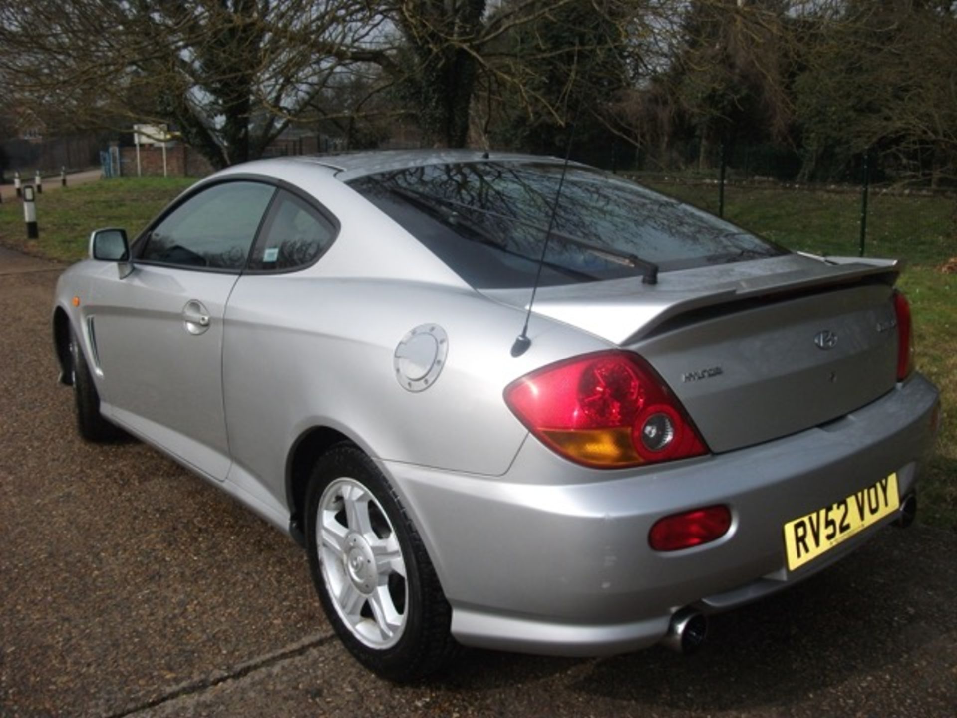 HYUNDAI COUPE SE AUTO 2.0 PETROL - No Reserve - Image 6 of 16