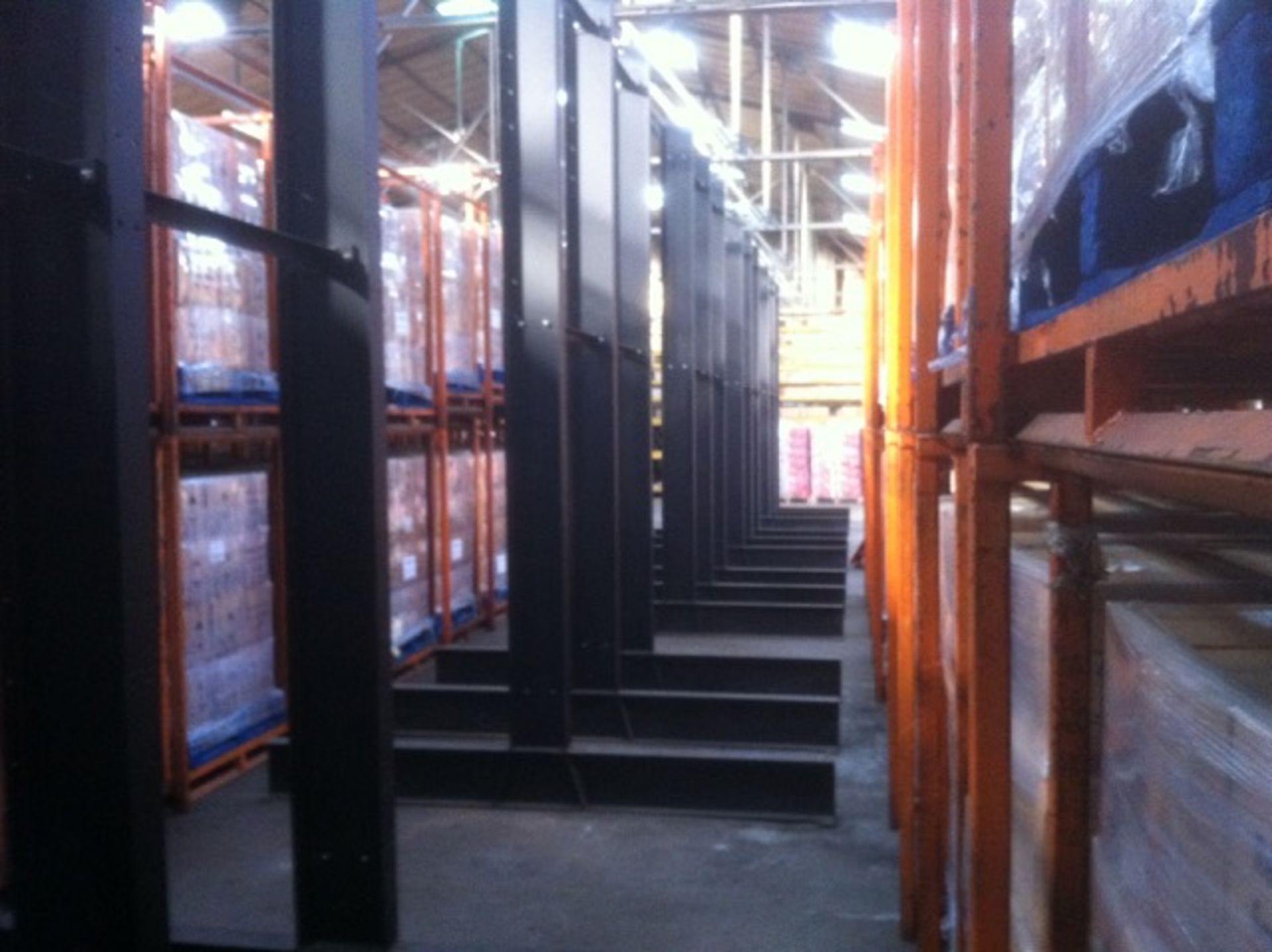 Large Cantilever Pallet Storage / Racking