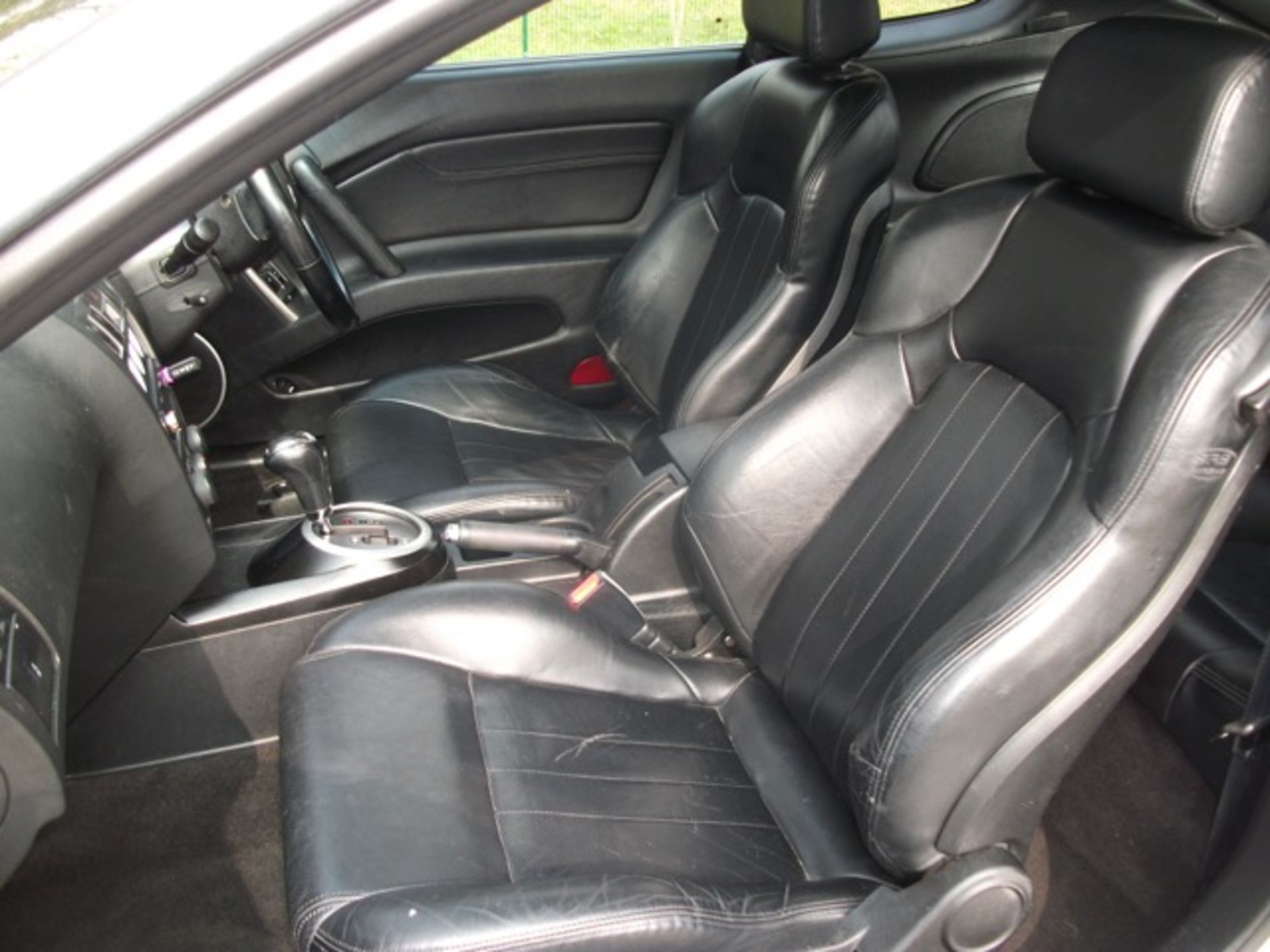 HYUNDAI COUPE SE AUTO 2.0 PETROL - No Reserve - Image 15 of 16