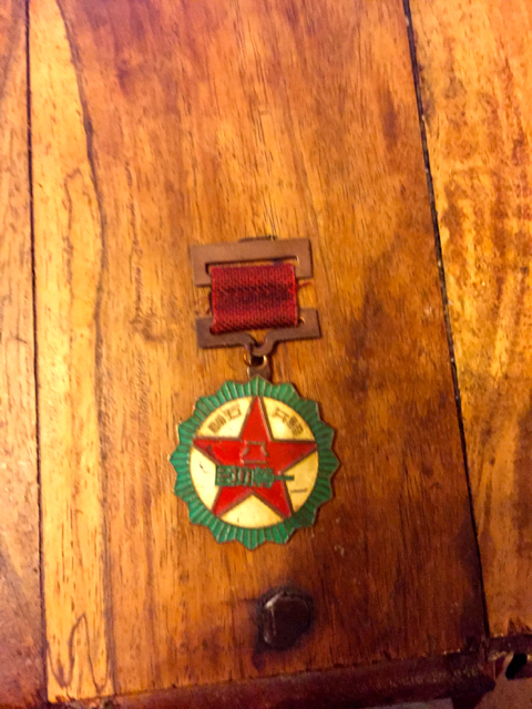 Vietnamese Medal - Image 2 of 3