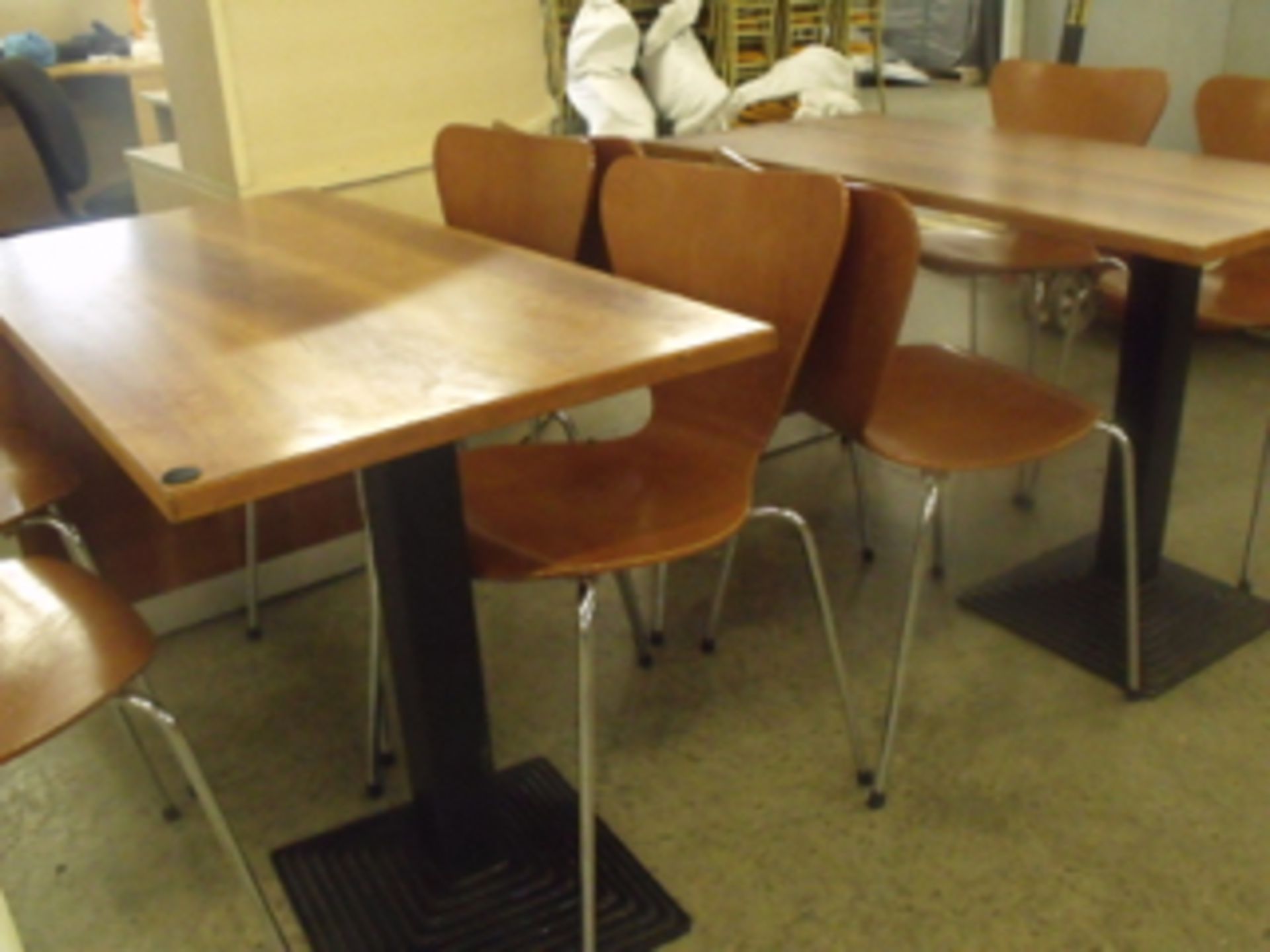 8 x venus stacking cafe / bistro chairs 2 x 1200mm x 600mm cafe tables