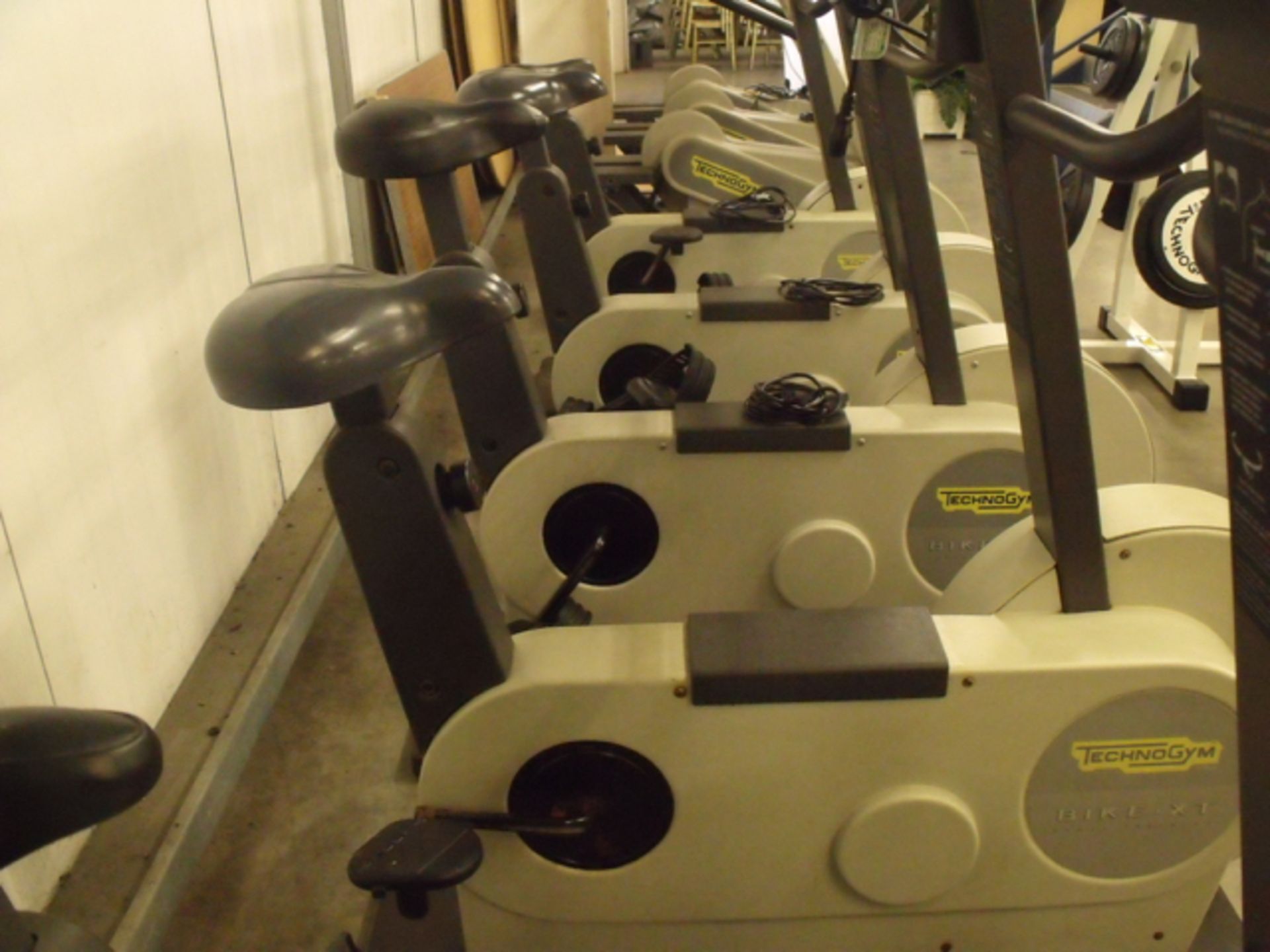 TECHNO GYM  EXERCISE BIKE XT 240V - Image 4 of 4