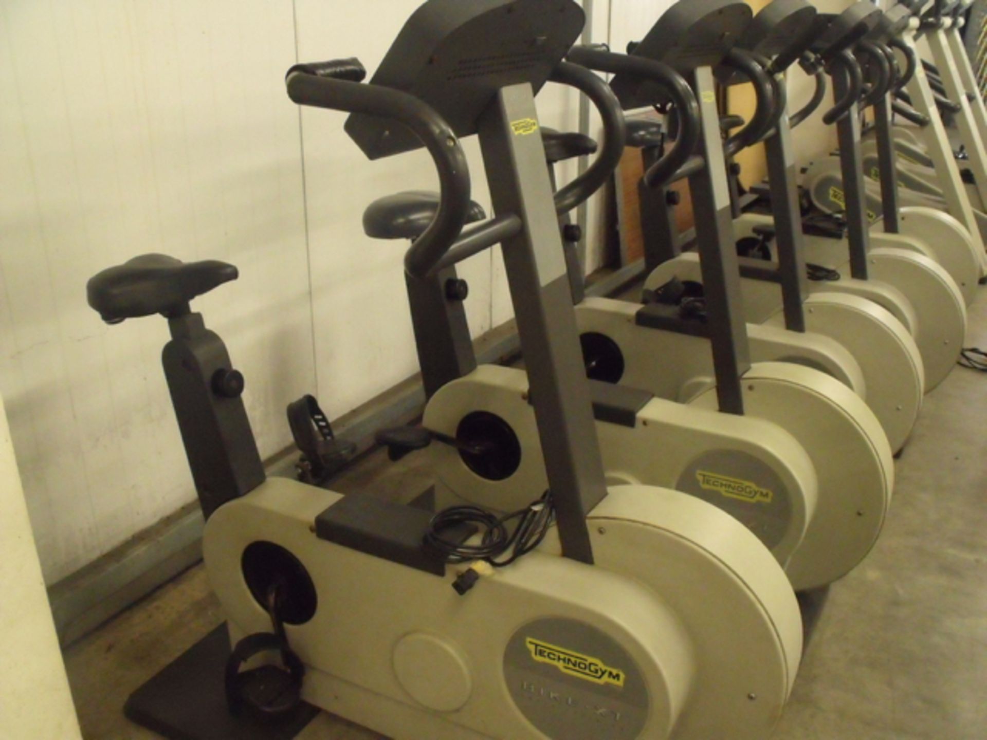 TECHNO GYM  EXERCISE BIKE XT 240V