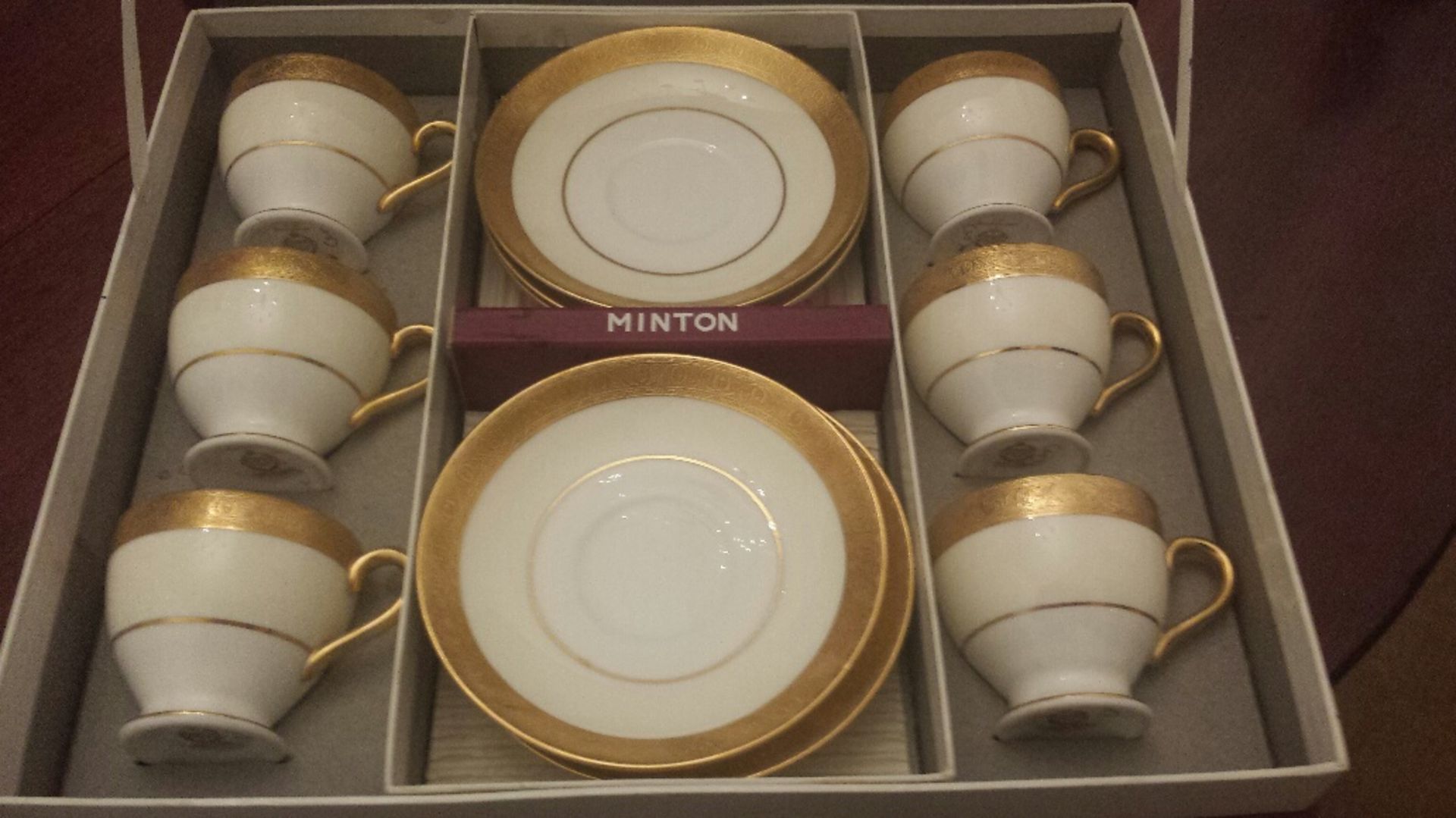 Minton Buckingham 6 piece tea set - Boxed