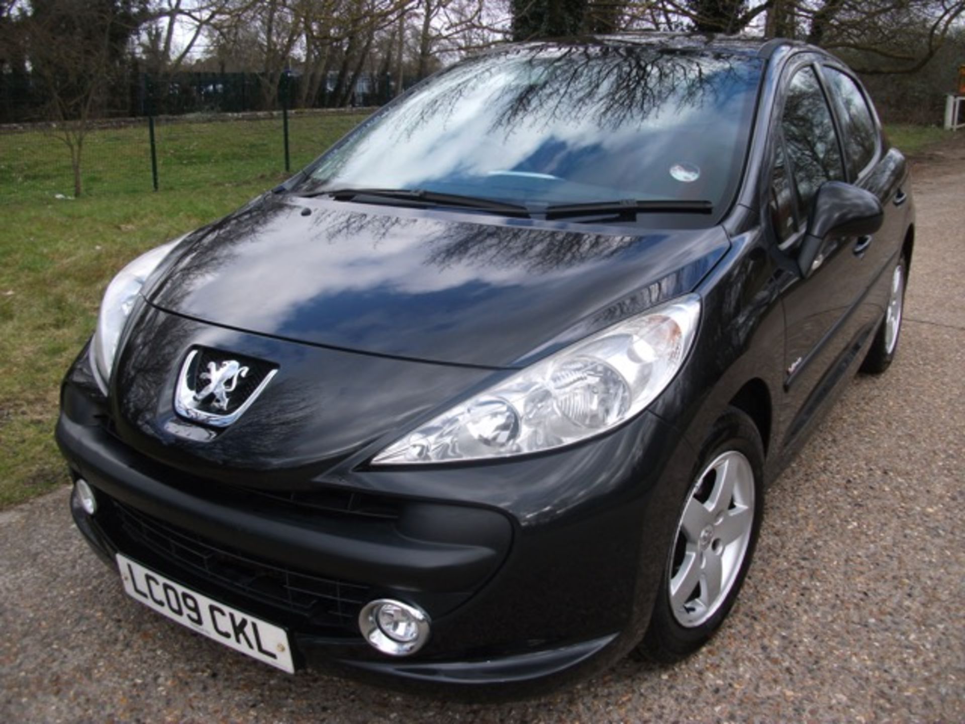 PEUGEOT 207 1.4 VERVE 5 DOOR HATCH PETROL