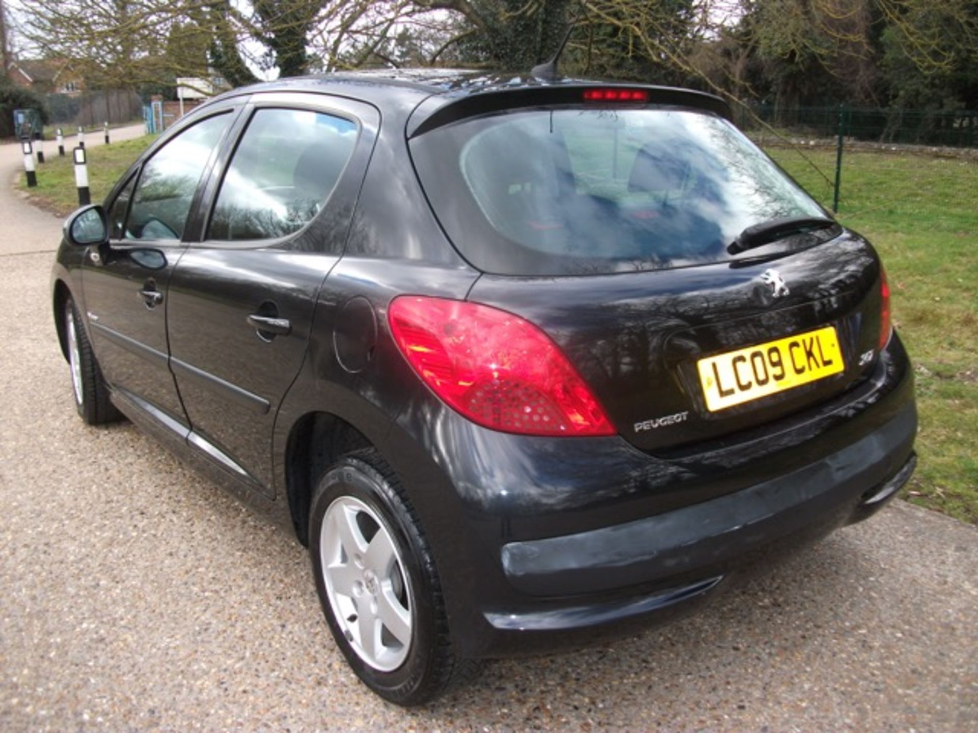 PEUGEOT 207 1.4 VERVE 5 DOOR HATCH PETROL - Image 5 of 15