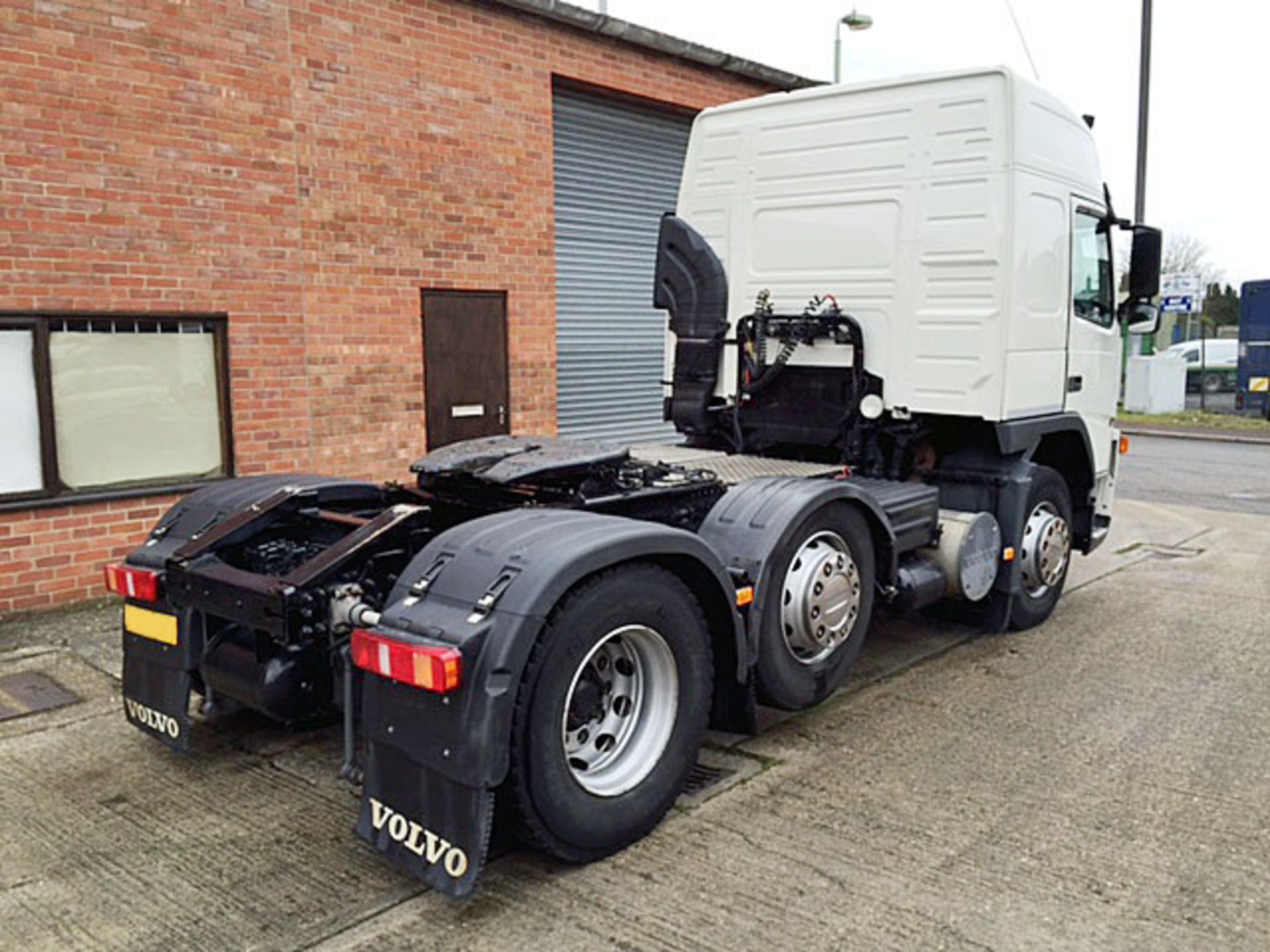 2006 (06) Volvo FM13-440 Globetrotter 6x2 - Image 3 of 5