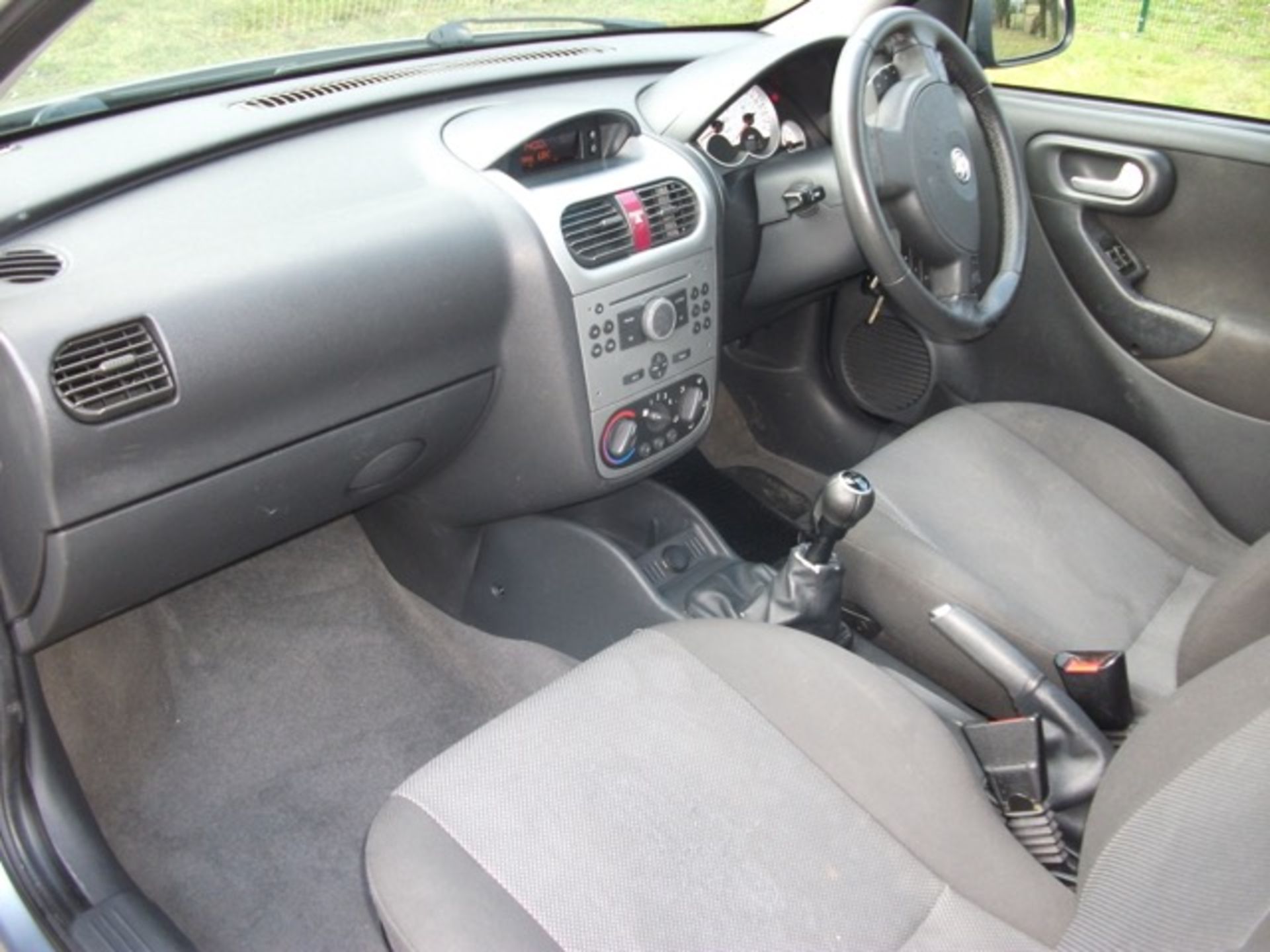 VAUXHALL CORSA 1.2 ACTIVE TWINPORT - Image 2 of 11