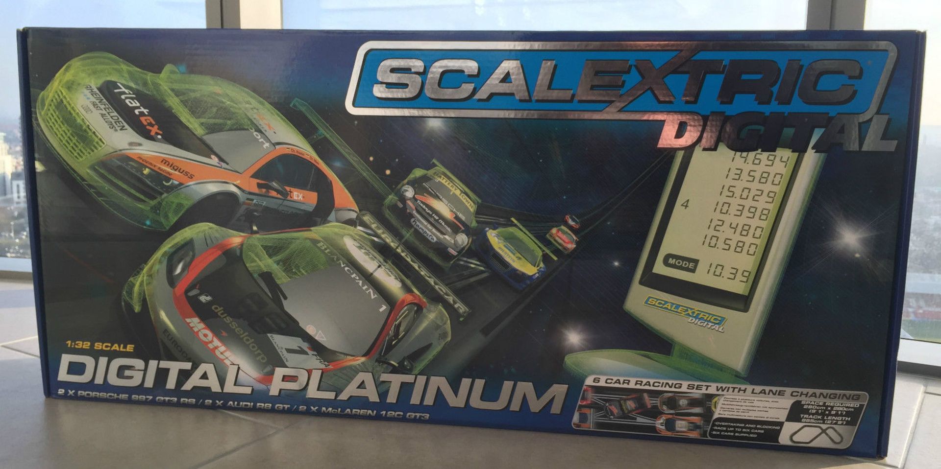 Scalextric Digital Platinum
1:32 Scale
6 cars included
New unused unopened - Image 8 of 9