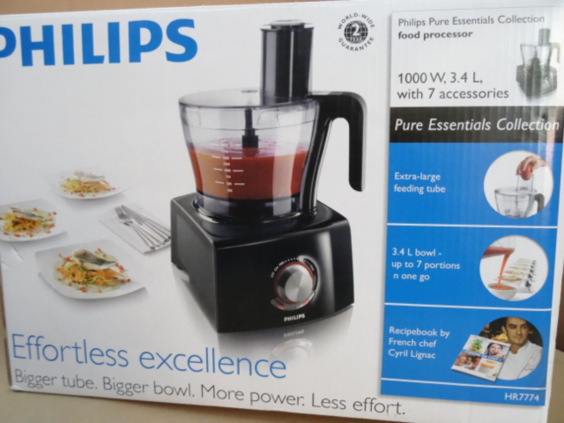 1 x Philips HR7774 Food Processor. RRP £199.99! •Powerful precision food processor with 1000 watt - Image 2 of 2