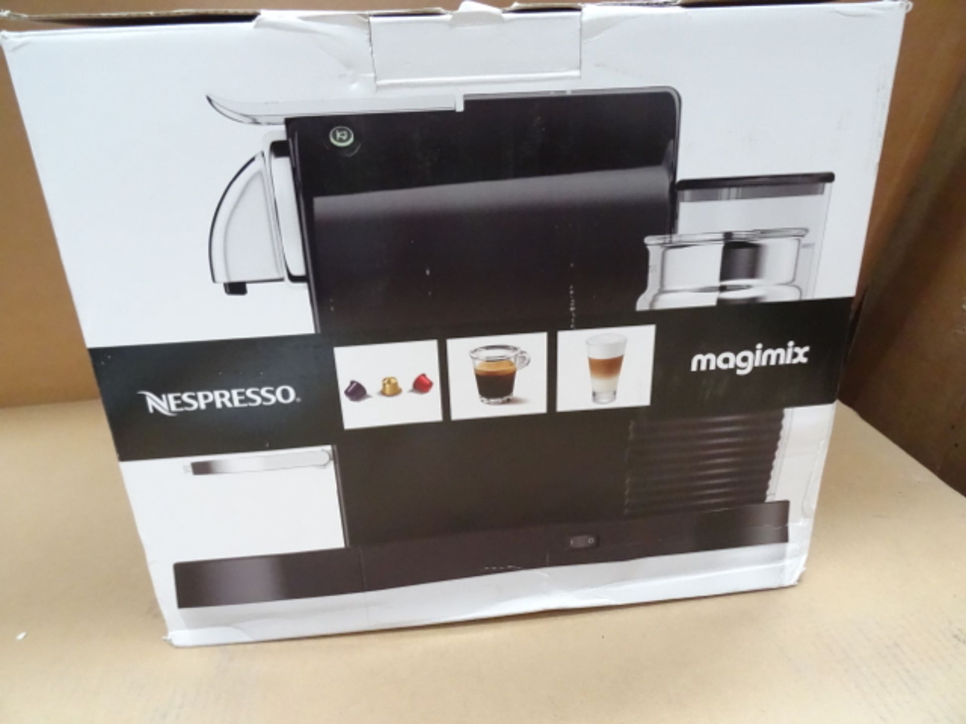 1 x Nespresso CitiZ and Milk by Magimix M190. (Black) RRP £199 Product Description

The Magimix