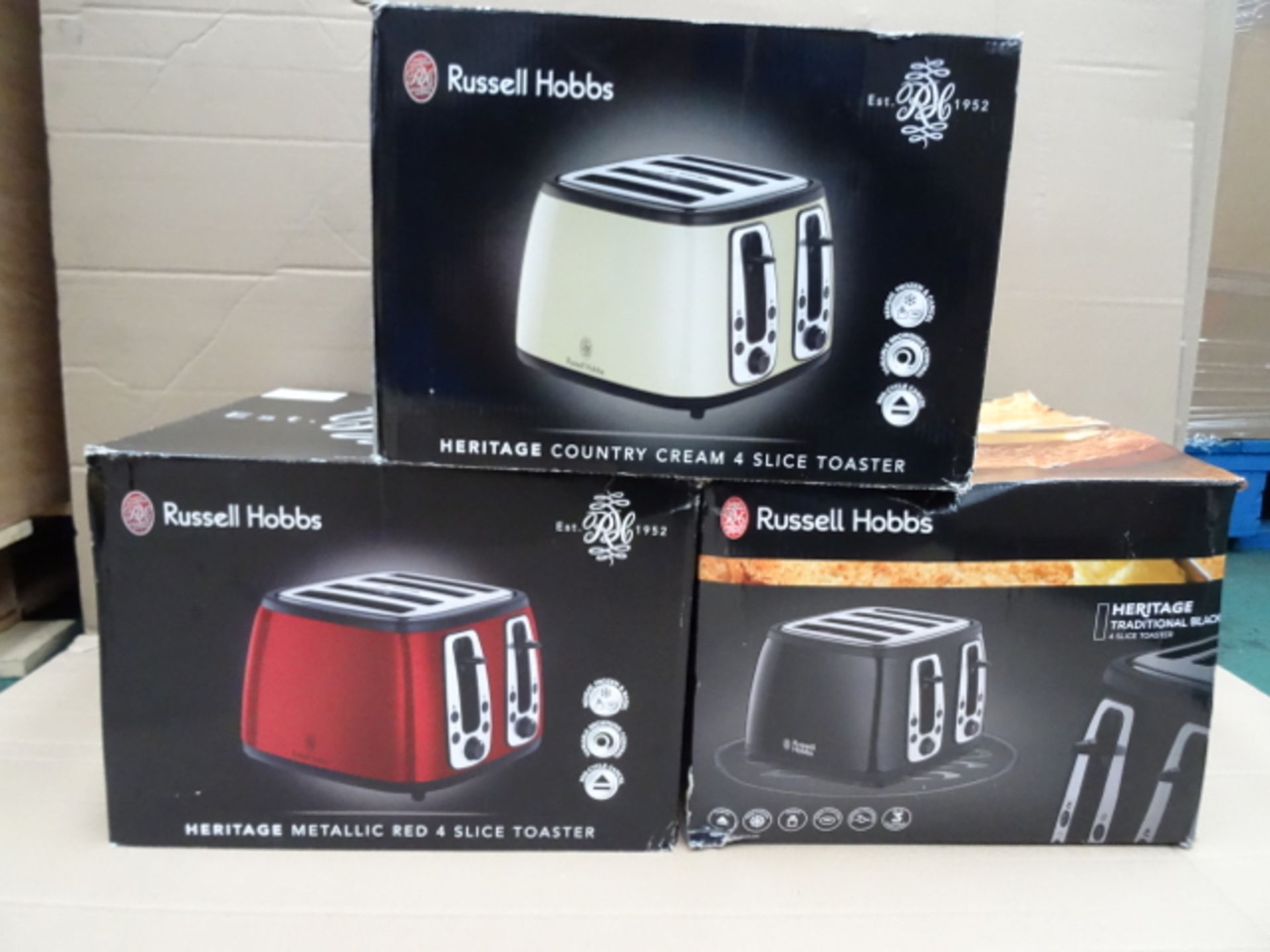 4 x Russell Hobbs Heritage Collection 4 Slice Toasters. RRP £39.99 Each! Total RRP £159.96!