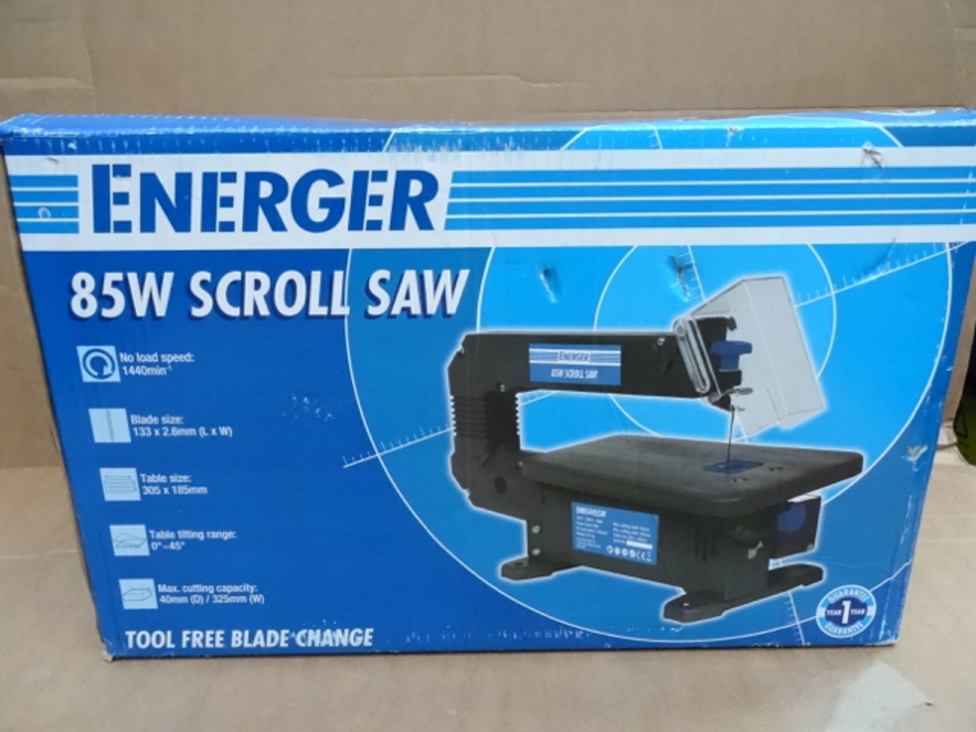 1 x Ernerger 85W Scroll Saw. Blade size: 133 x 2.6mm(L x W) Upto 45 degrees tilting range. Tool free