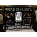 OSCAR De La HOYA and MAYWEATHER white glove in box frame with ilumination (white lights) Black.