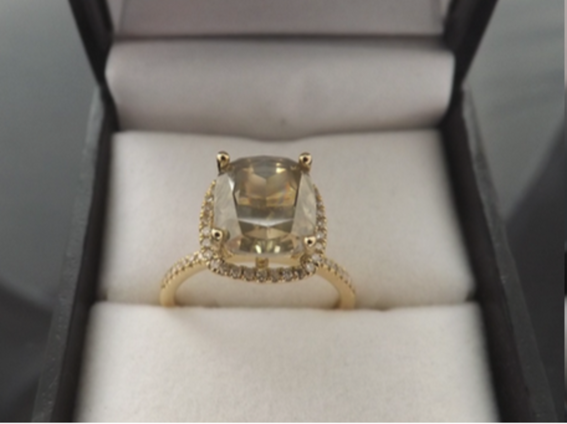 4.5ct Brilliant Cut Diamond Ring set in a 10k Yellow Gold Band. - Image 3 of 4