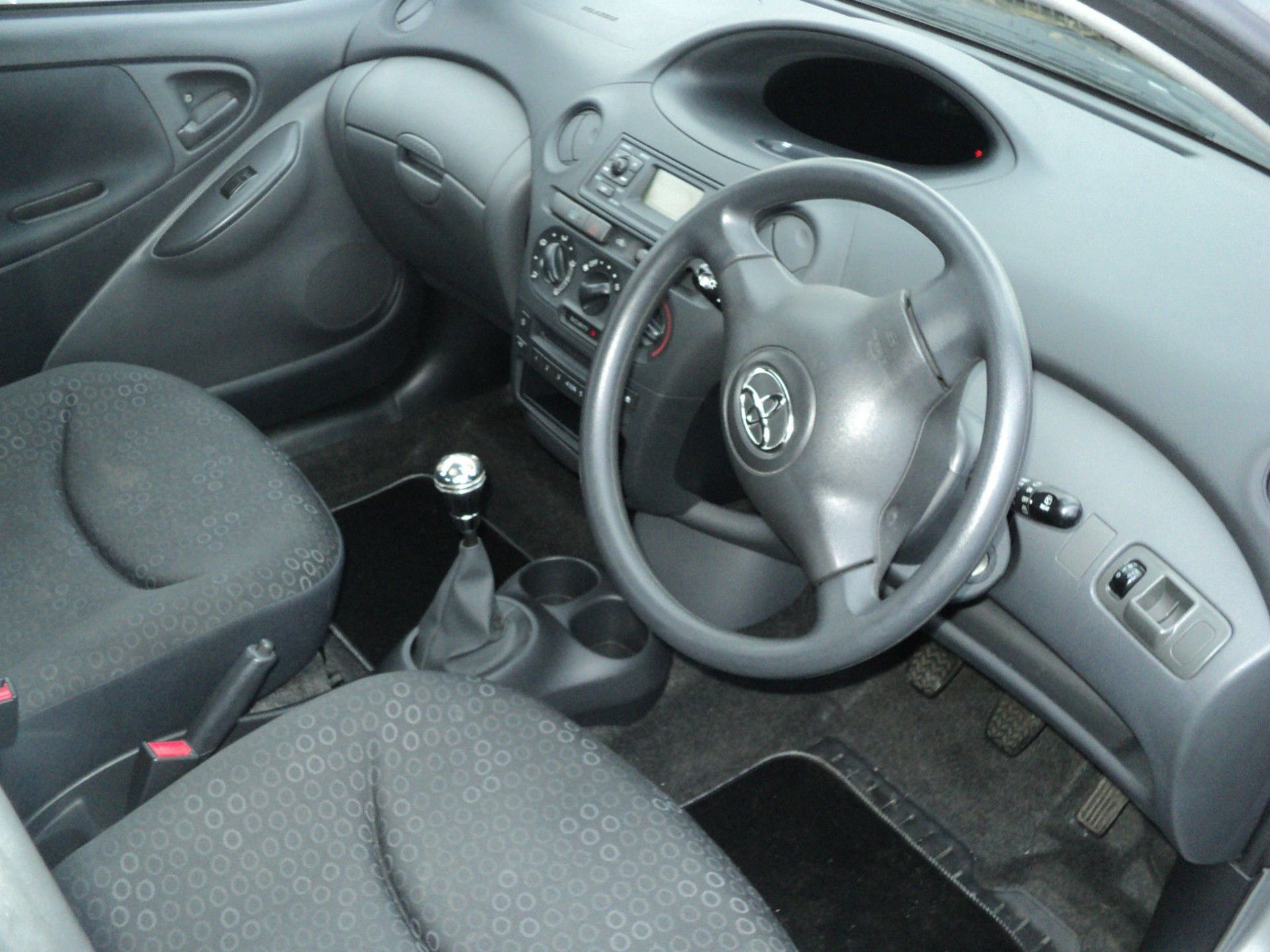 Toyota Yaris T3
1.0L Petrol
5 Door Hatchback
Full Service History
Last Service 20th March 2015
MOT - Image 5 of 6