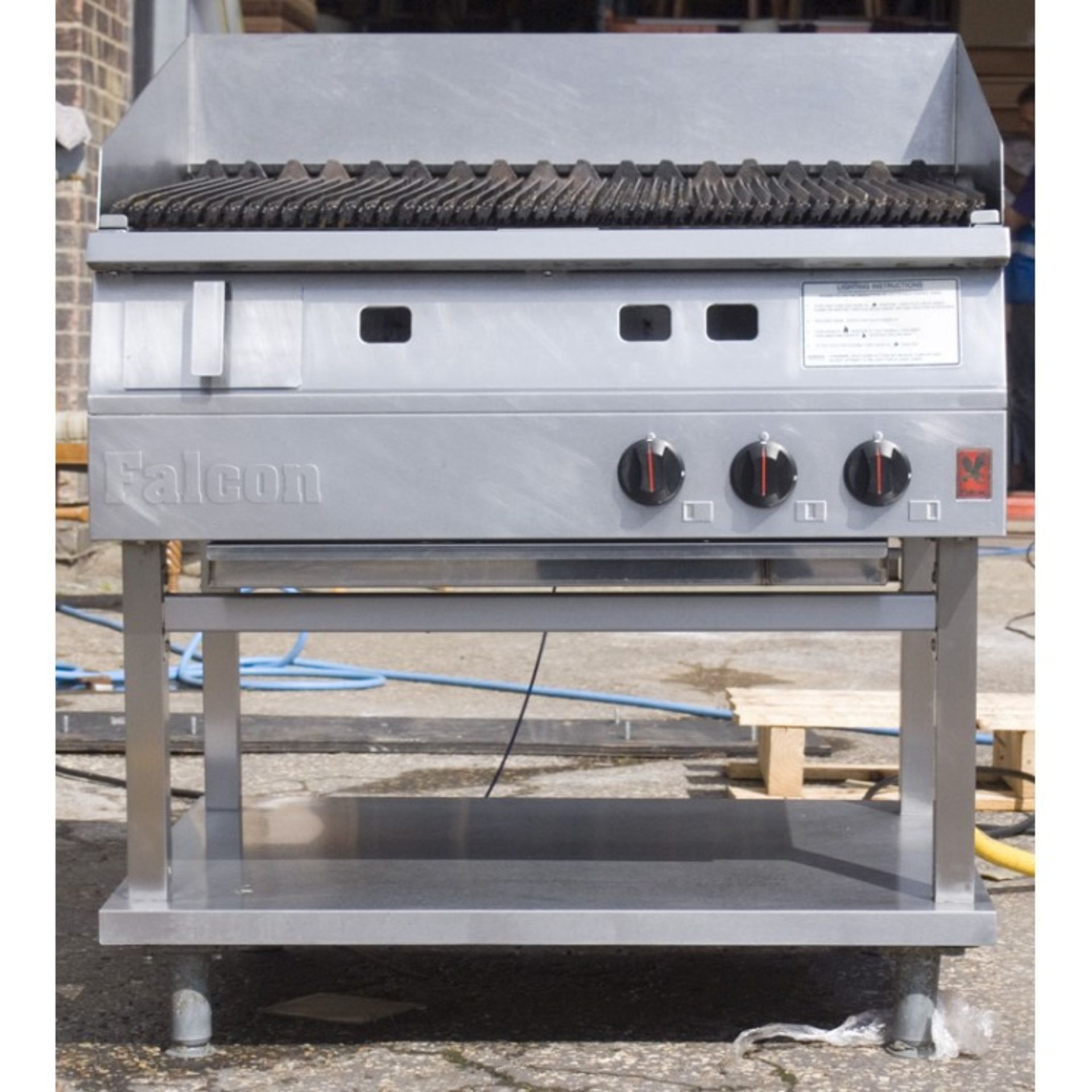 1 x  Falcon Griddle - Like New

Falcon Griddle with stainless steel stand and shelf. You will find - Image 7 of 7