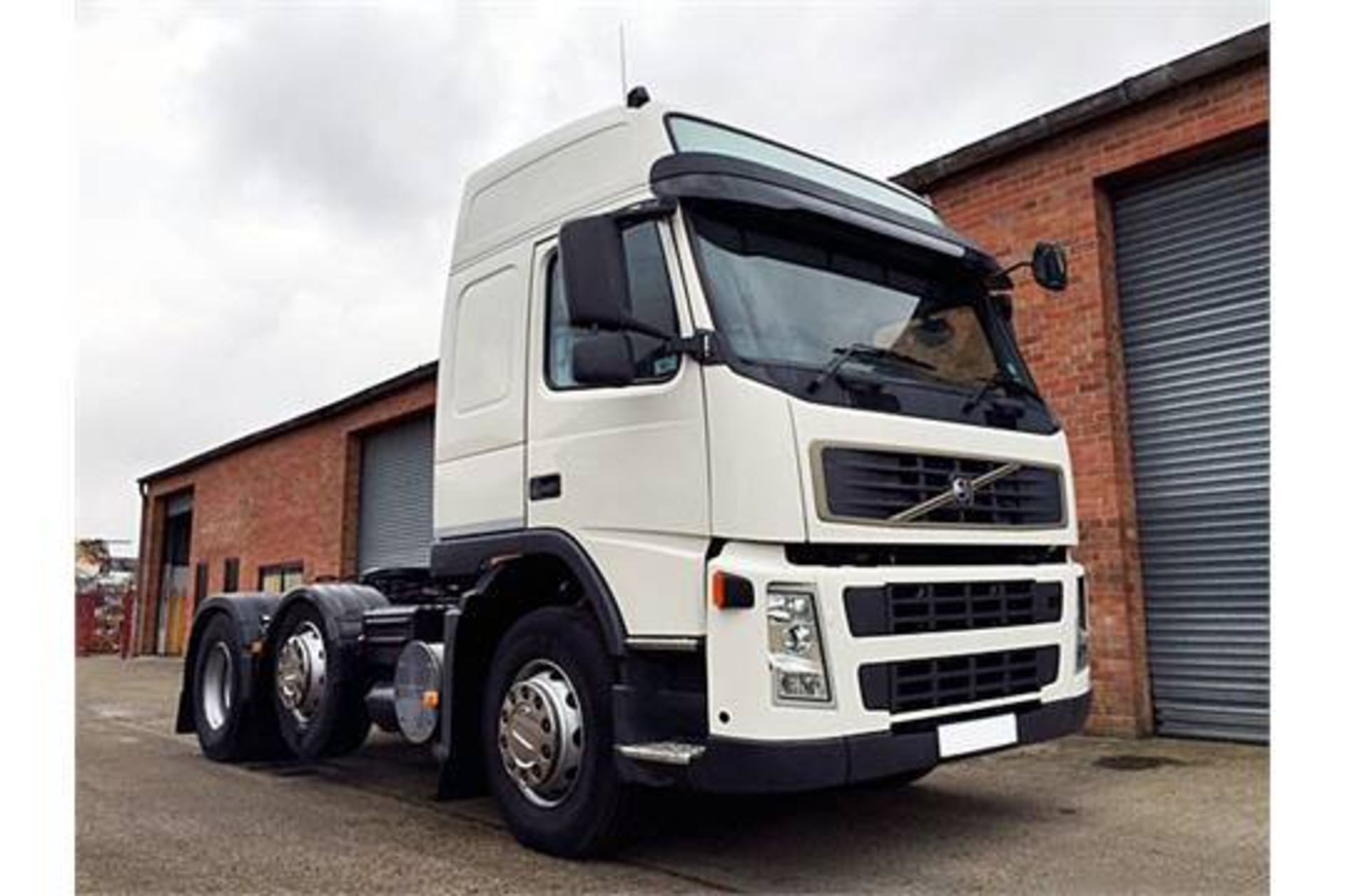 2006 (06) Volvo FM13-440 Globetrotter 6x2 - Image 4 of 5