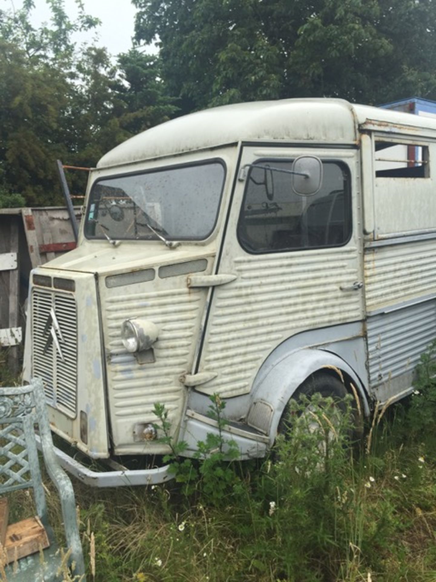 Citroen HY Van - not sure of year -  Petrol, I am assured by previous owner in France that it does - Image 18 of 18