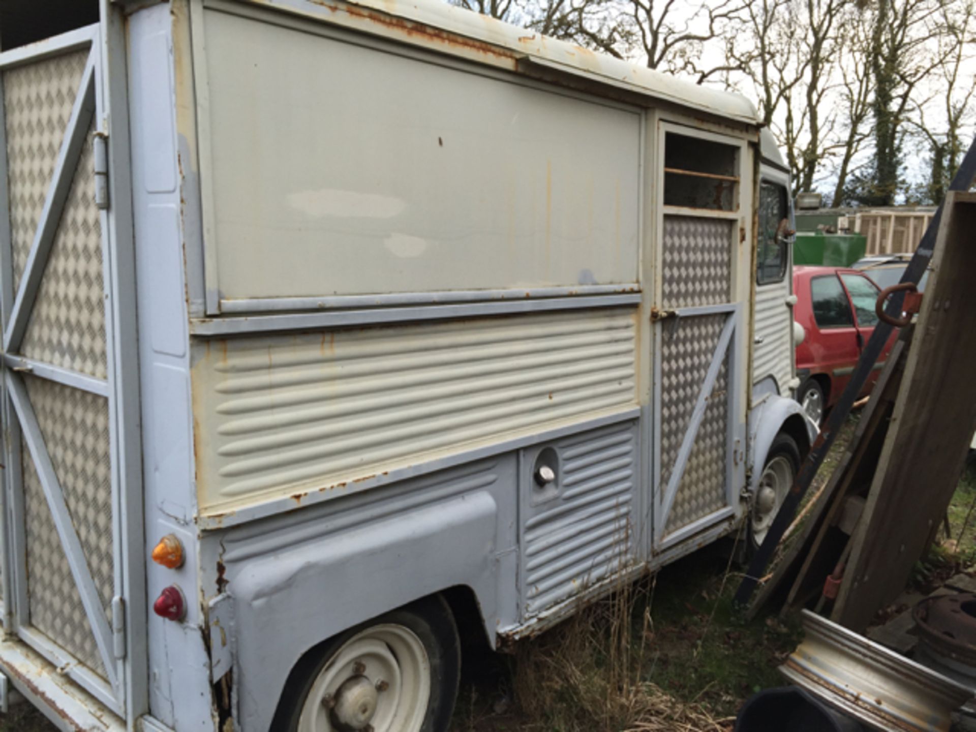 Citroen HY Van - not sure of year -  Petrol, I am assured by previous owner in France that it does - Image 5 of 18