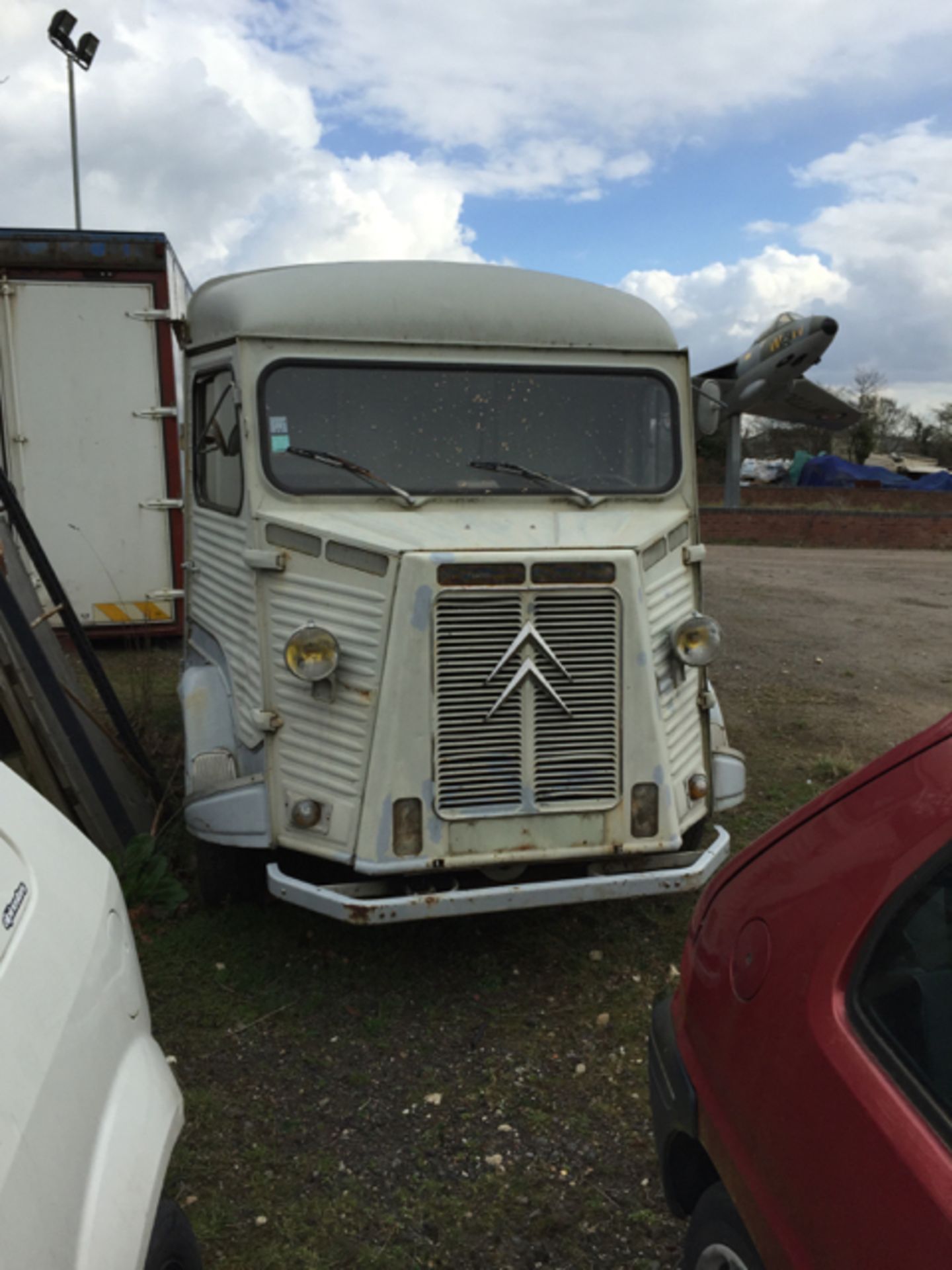 Citroen HY Van - not sure of year -  Petrol, I am assured by previous owner in France that it does - Image 2 of 18