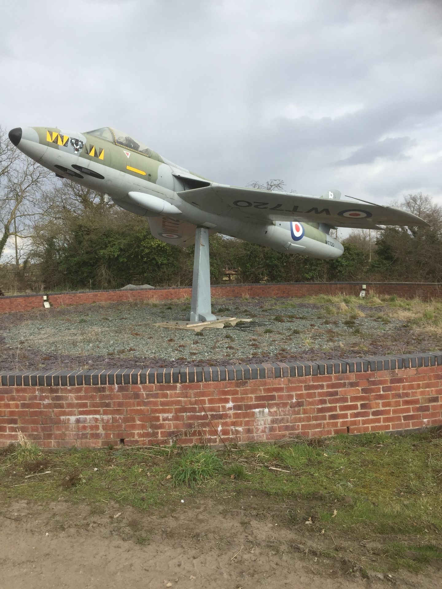 Hawker Hunter Jet - Comes With Stand. Wings are detachable for transport - Image 3 of 26