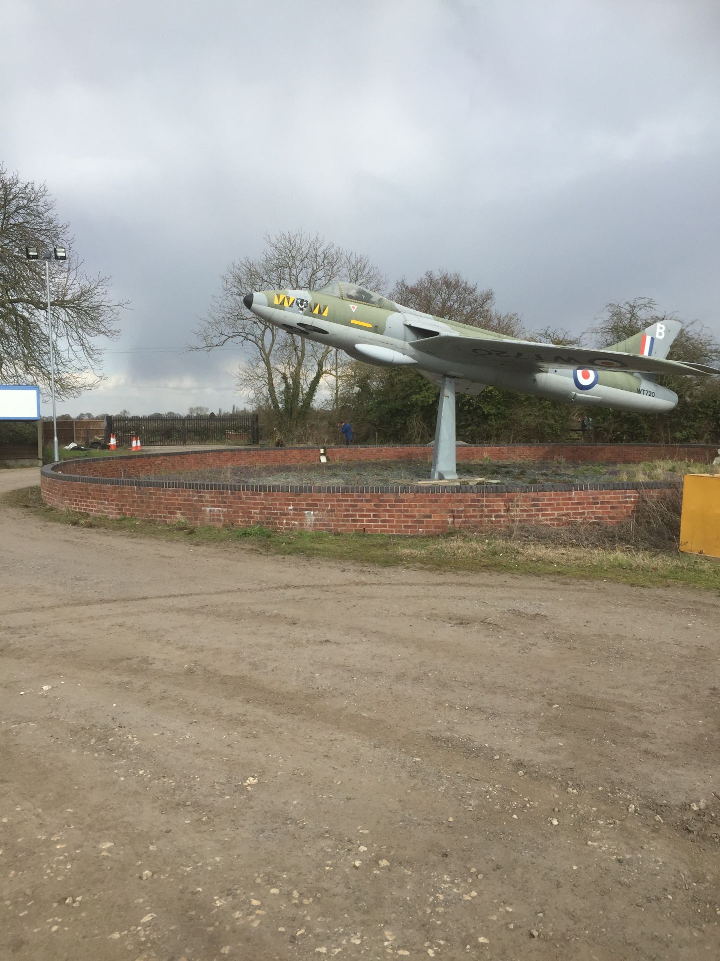 Hawker Hunter Jet - Comes With Stand. Wings are detachable for transport - Image 19 of 26